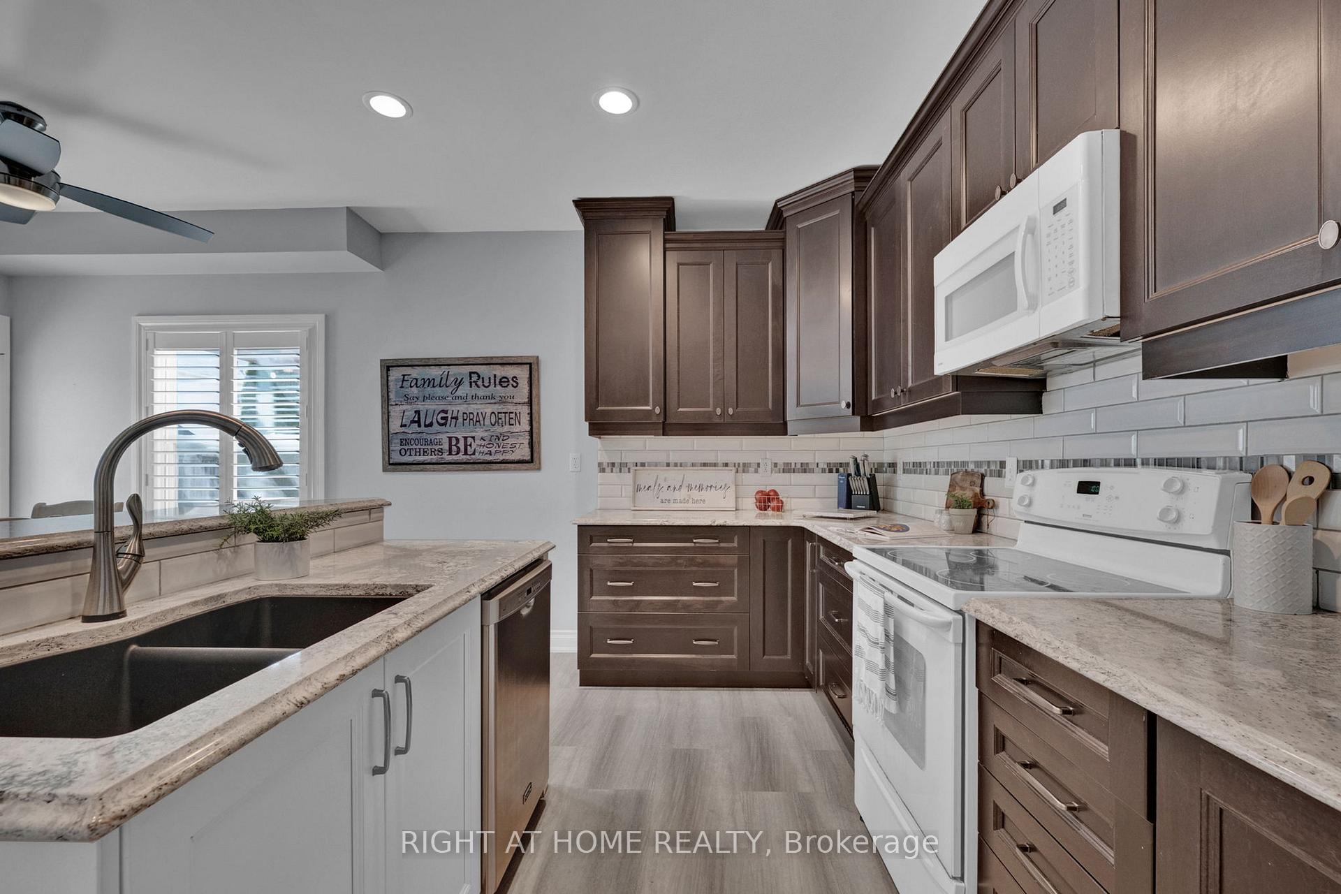 Photo 13 of 75 Auburn Lane, Clarington, Courtice — HOMEH