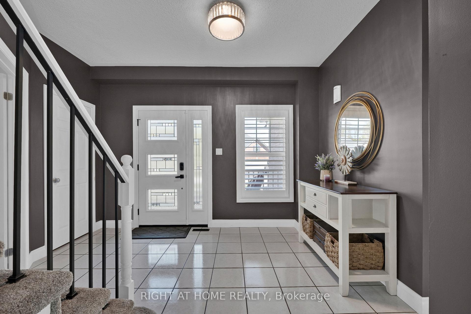 Photo 14 of 75 Auburn Lane, Clarington, Courtice — HOMEH