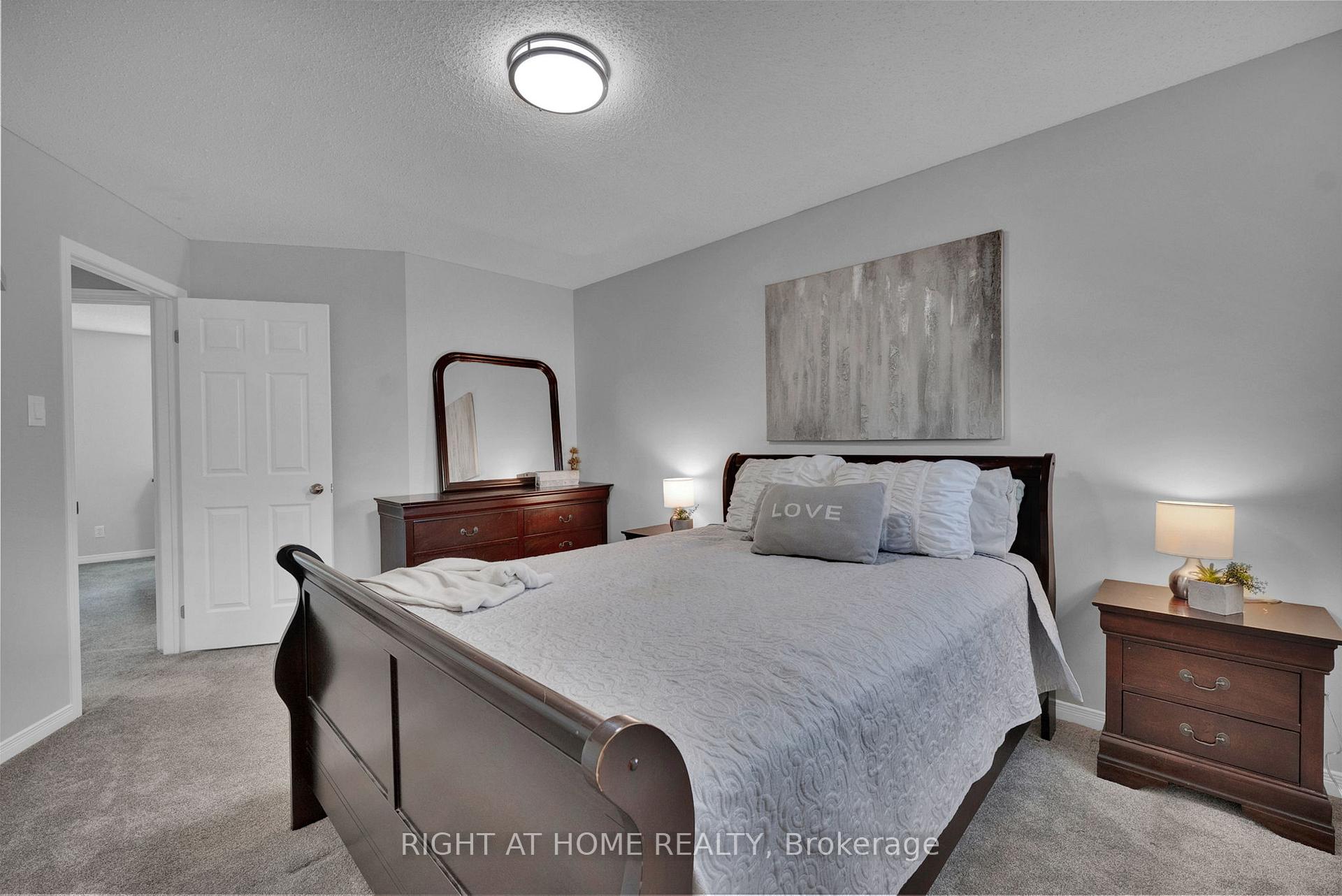 Photo 19 of 75 Auburn Lane, Clarington, Courtice — HOMEH