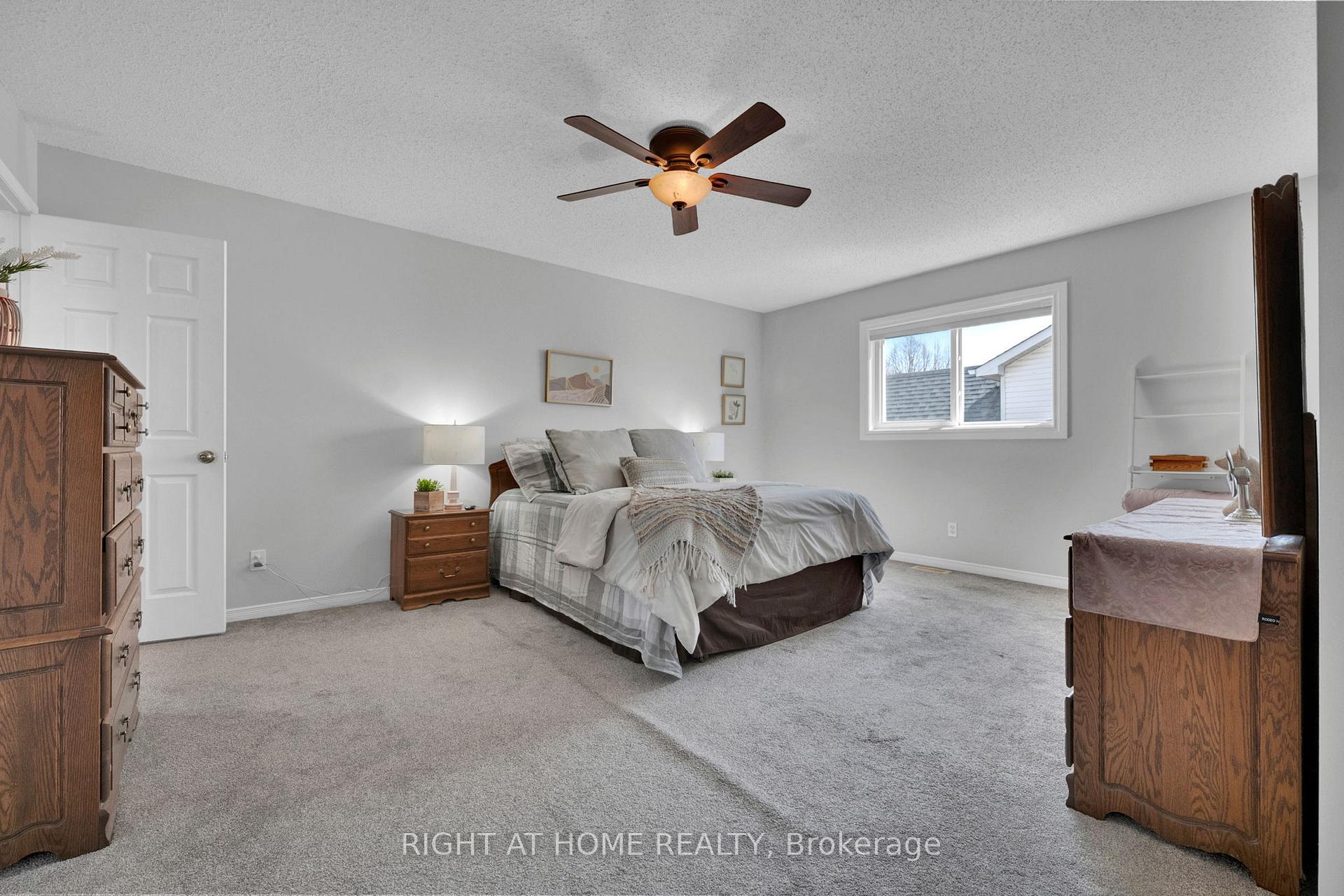 Photo 25 of 75 Auburn Lane, Clarington, Courtice — HOMEH