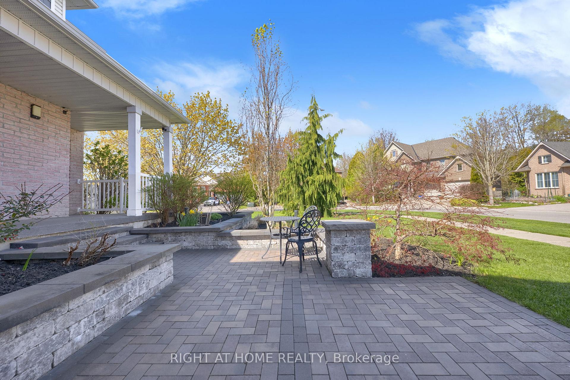 Photo 36 of 75 Auburn Lane, Clarington, Courtice — HOMEH