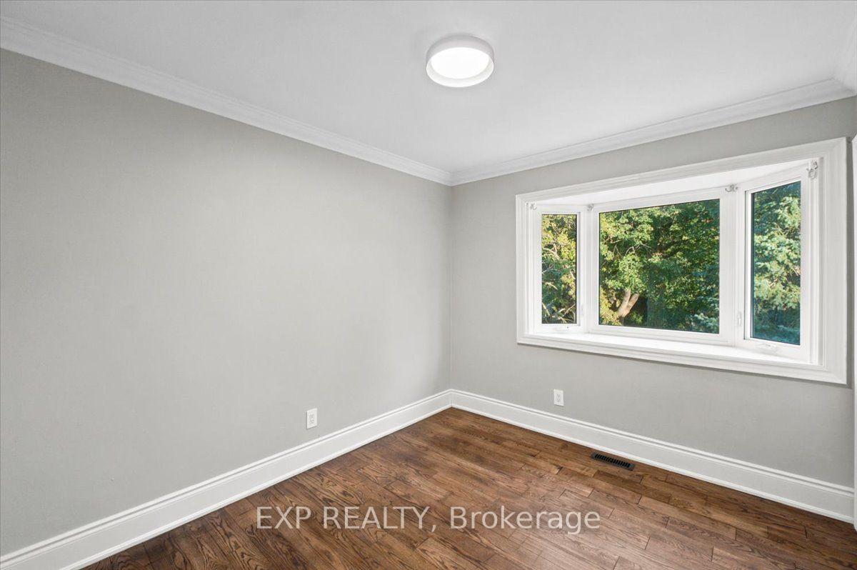 Photo 32 of 30 Herkley Drive, Brampton, Madoc — HOMEH