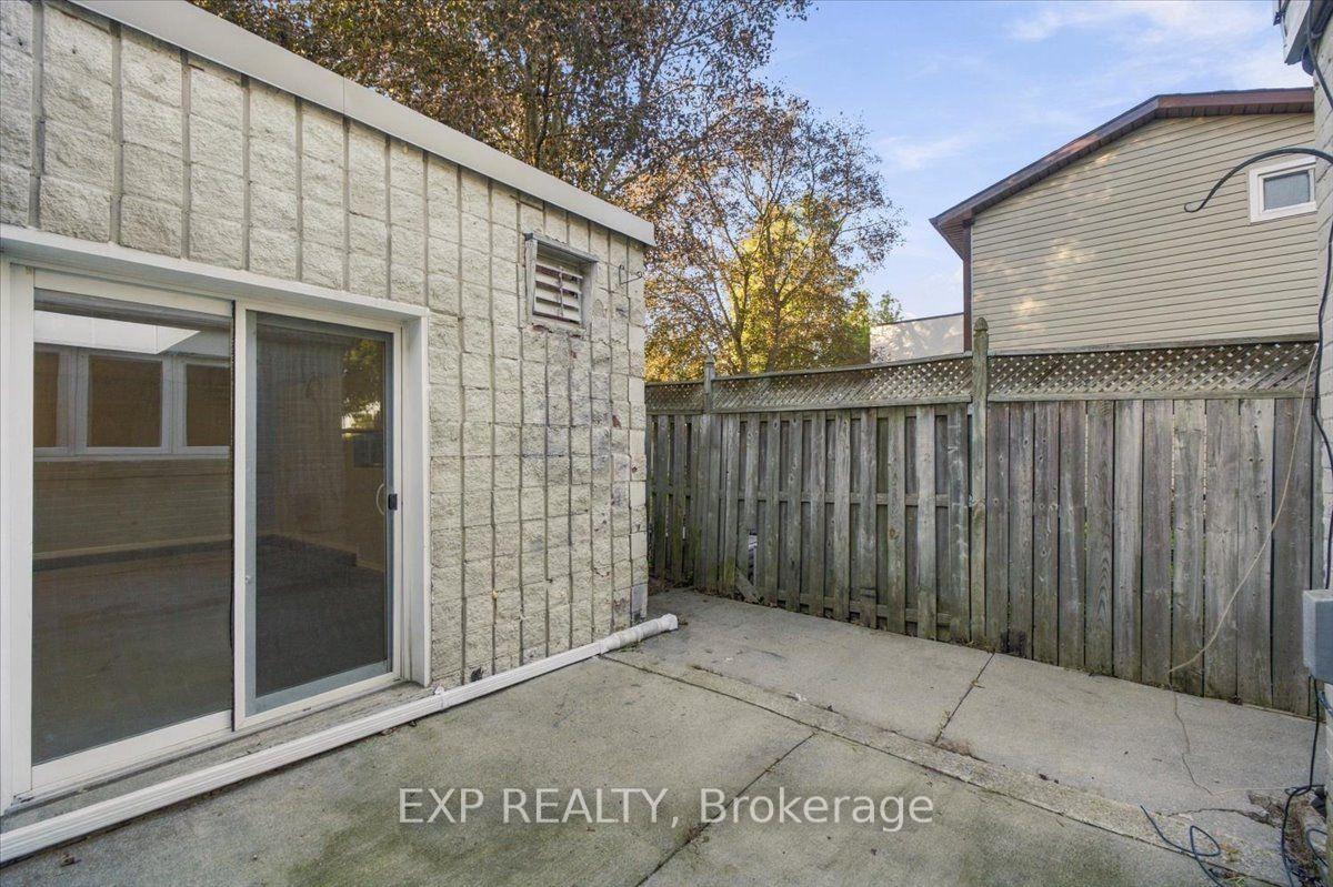Photo 42 of 30 Herkley Drive, Brampton, Madoc — HOMEH