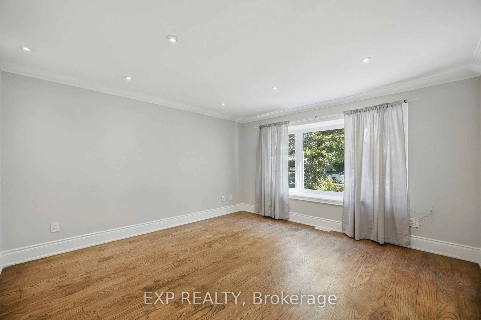 Photo 17 of 30 Herkley Drive, Brampton, Madoc — HOMEH