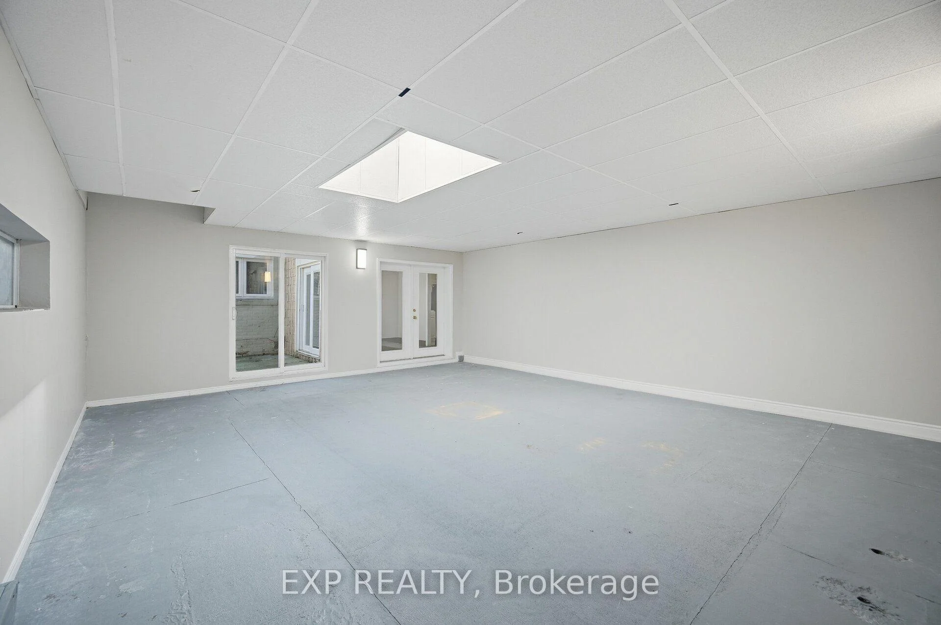 Photo 35 of 30 Herkley Drive, Brampton, Madoc — HOMEH