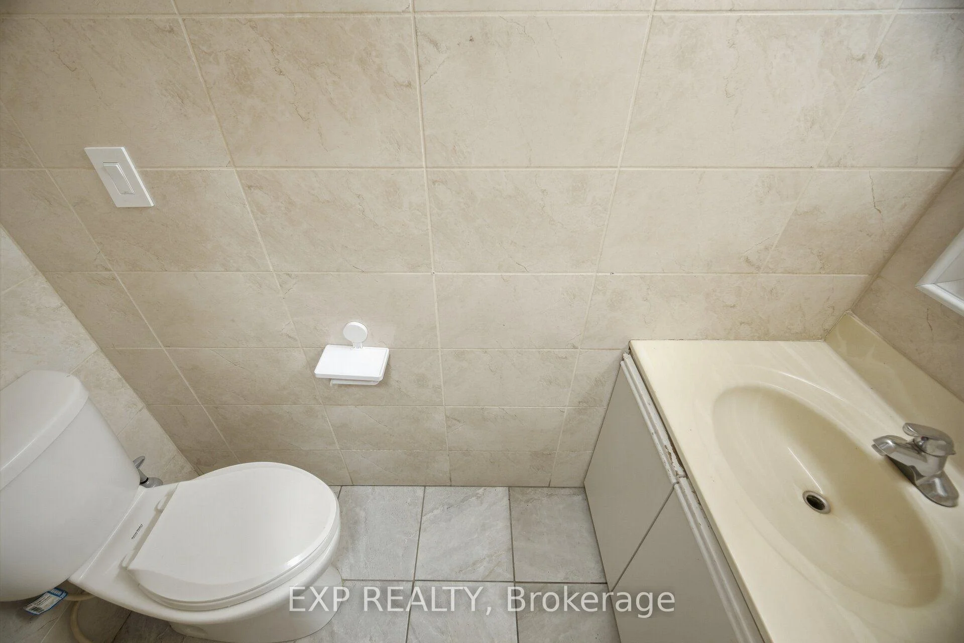 Photo 41 of 30 Herkley Drive, Brampton, Madoc — HOMEH