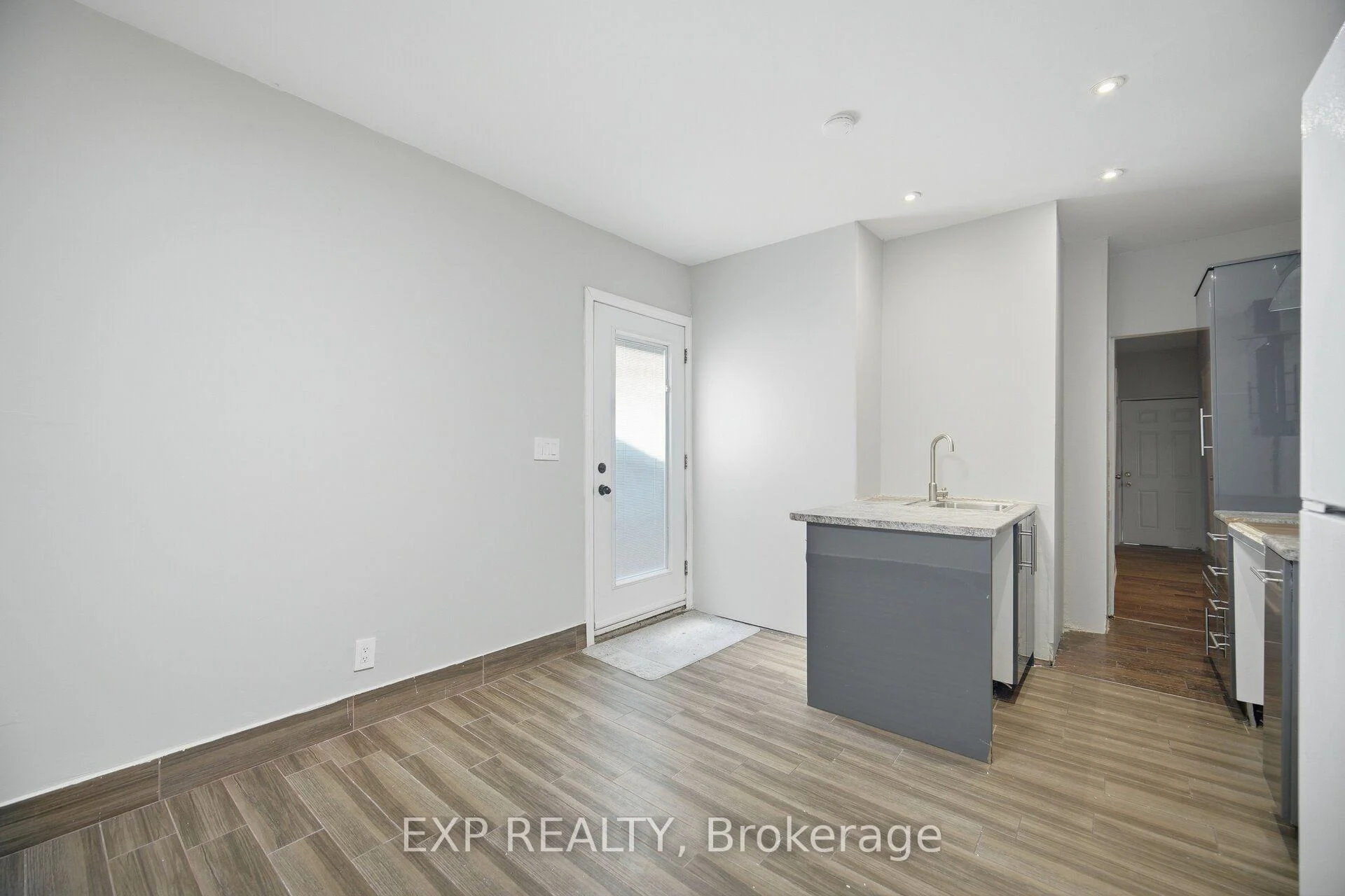 Photo 51 of 30 Herkley Drive, Brampton, Madoc — HOMEH