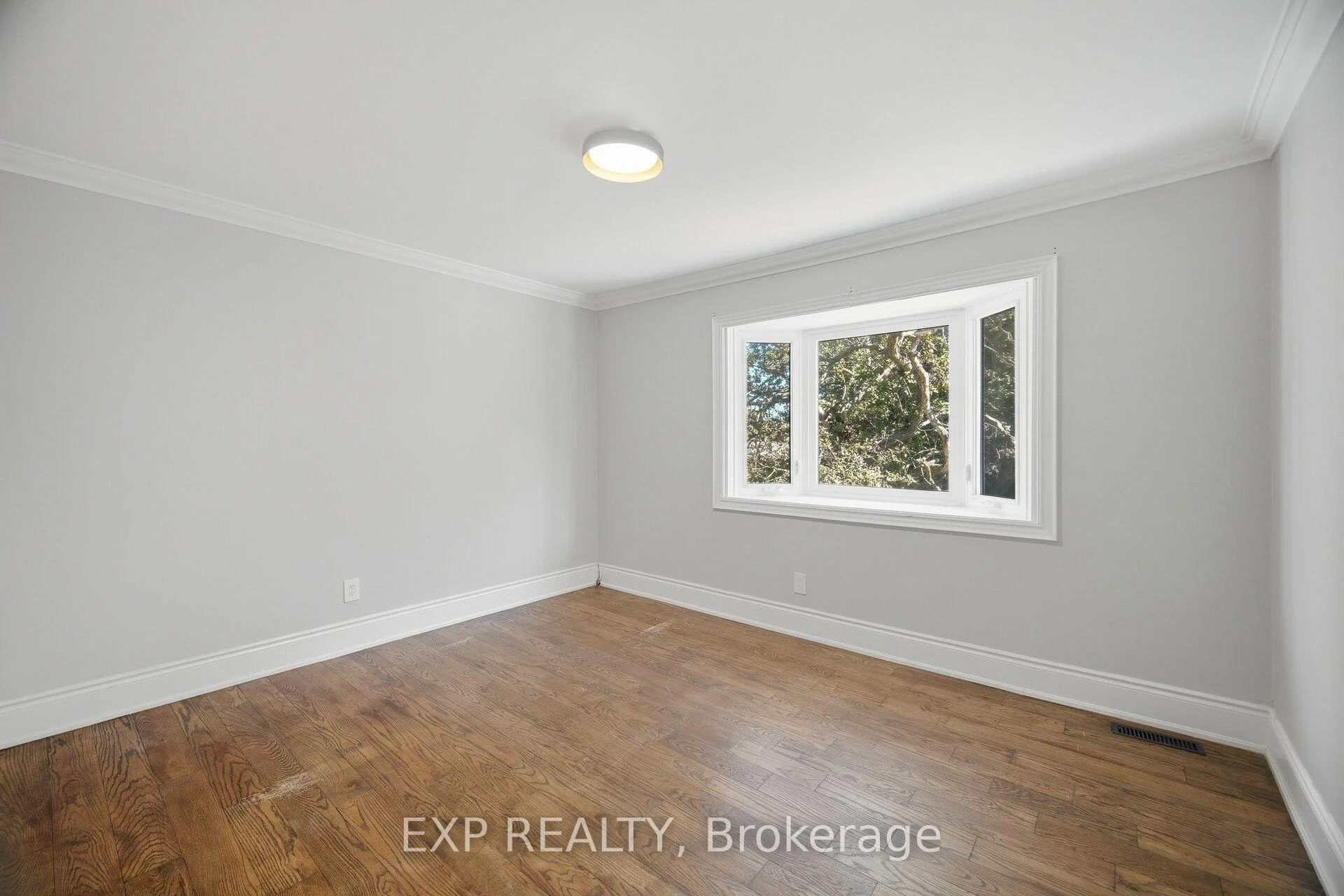 Photo 61 of 30 Herkley Drive, Brampton, Madoc — HOMEH