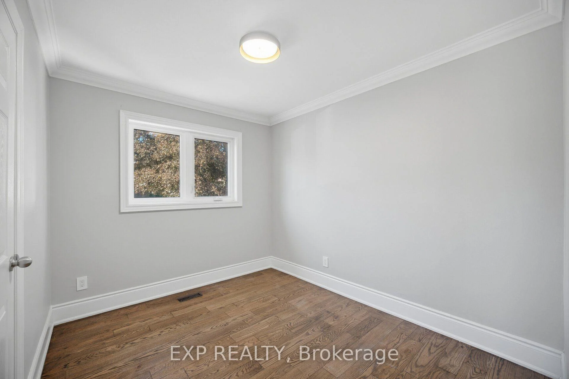 Photo 65 of 30 Herkley Drive, Brampton, Madoc — HOMEH