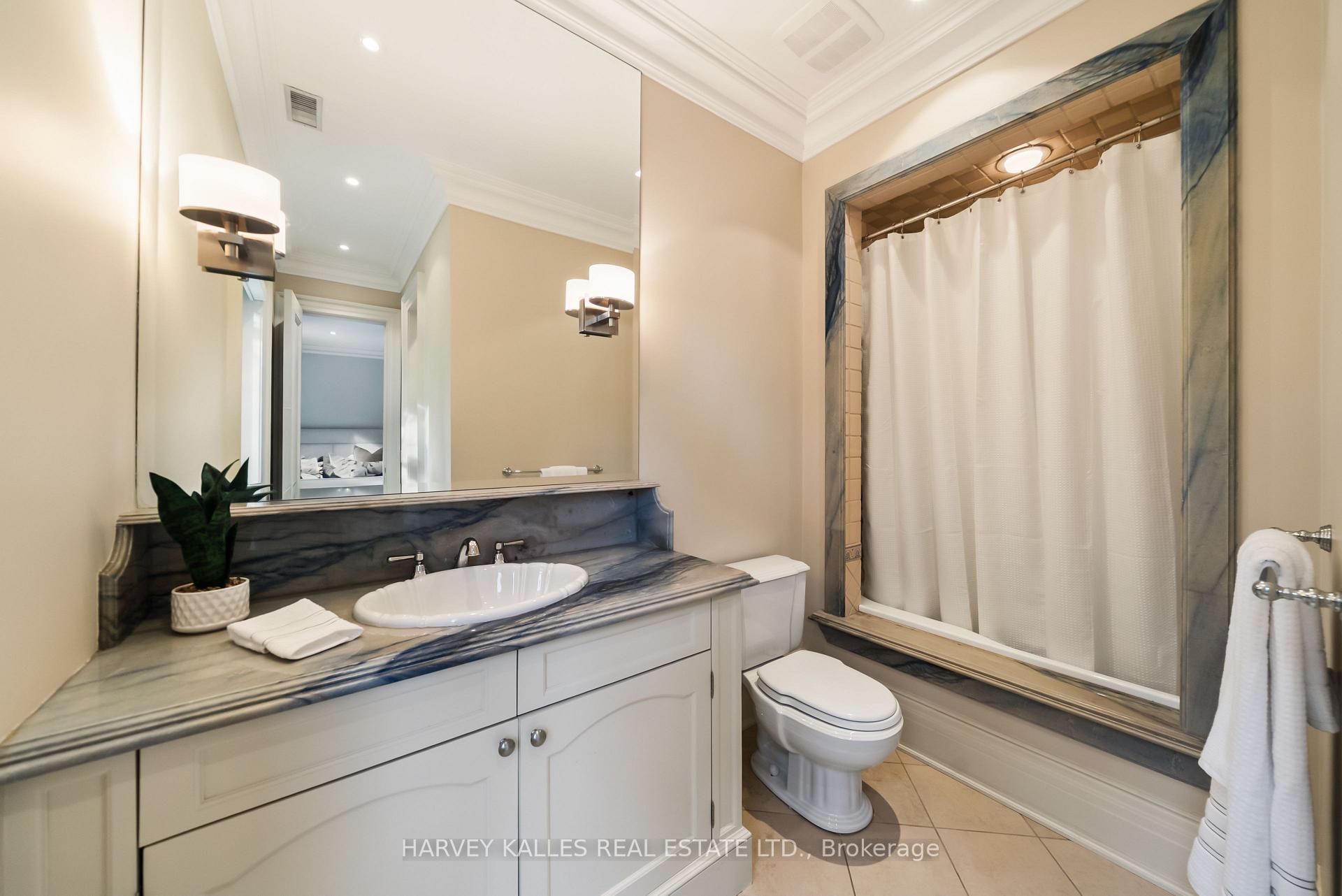 Photo 55 of 250 Forest Hill Road, Toronto, Forest Hill South — HOMEH