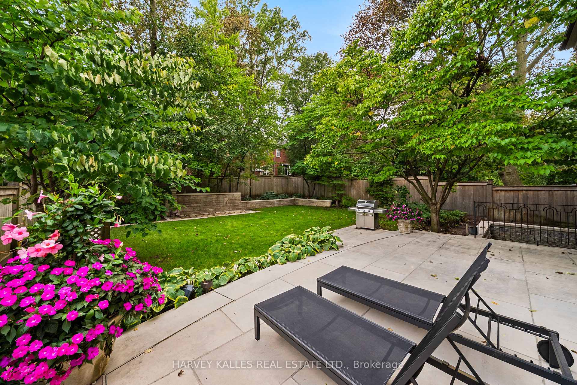 Photo 62 of 250 Forest Hill Road, Toronto, Forest Hill South — HOMEH