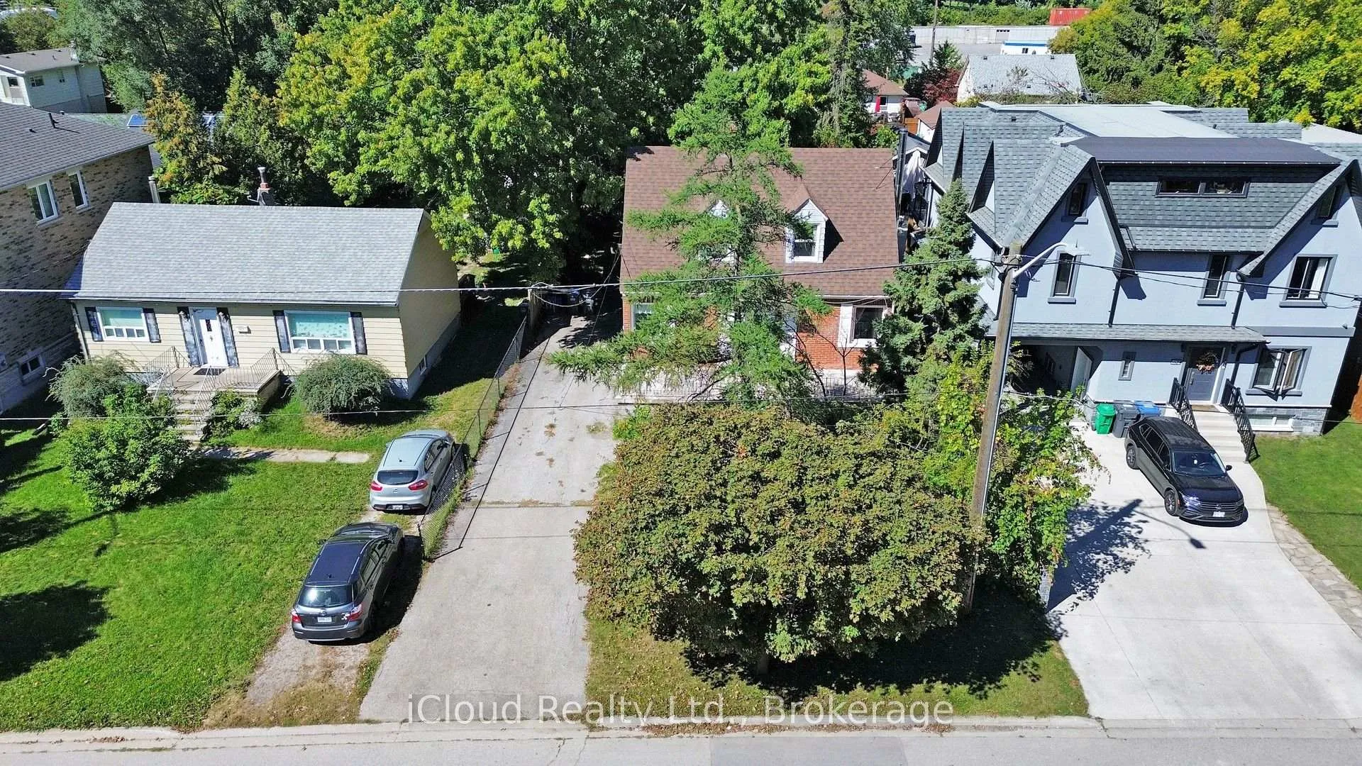 Photo 1 of 1321 St. James Avenue, Mississauga, Lakeview — HOMEH