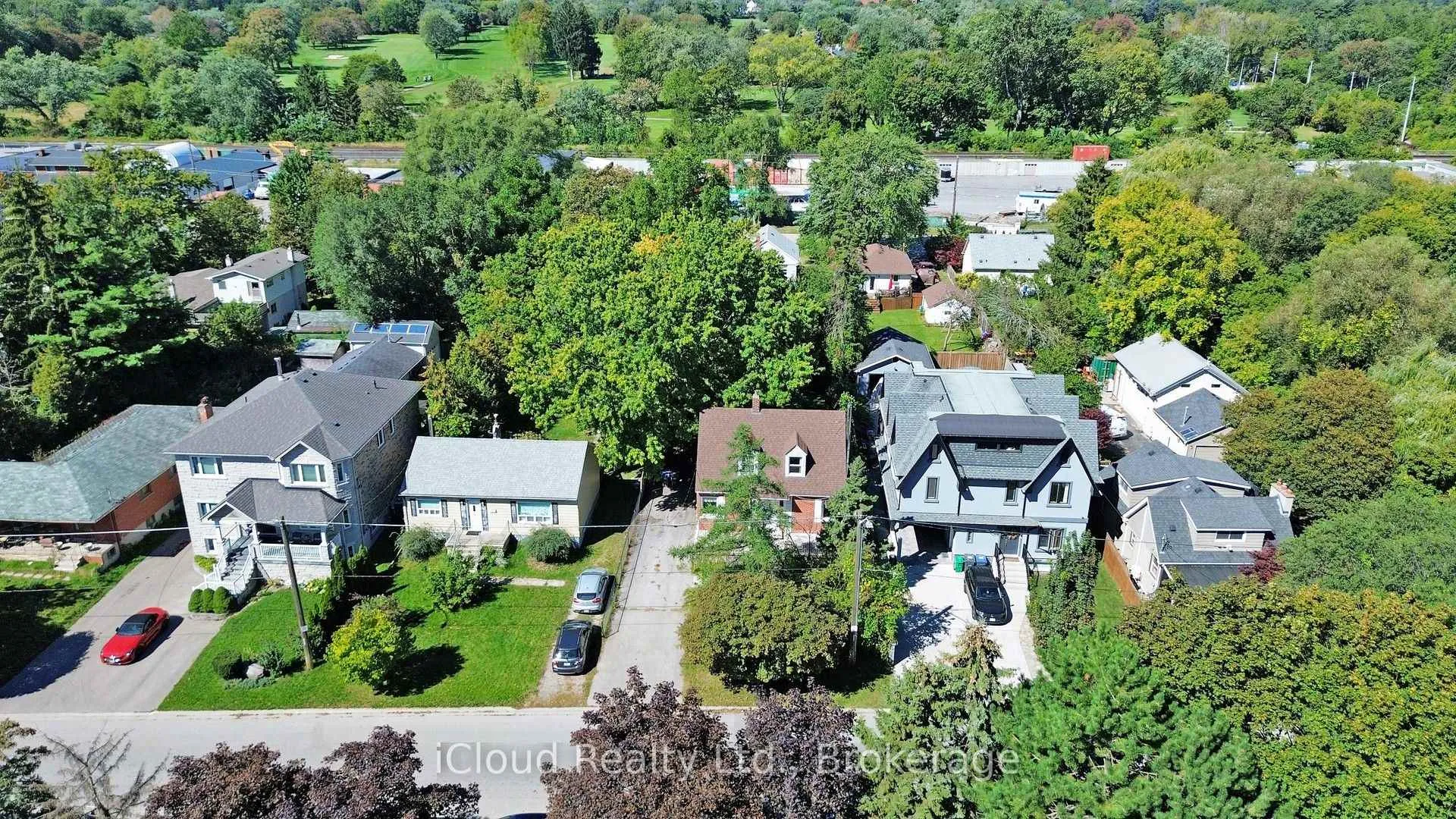 Photo 3 of 1321 St. James Avenue, Mississauga, Lakeview — HOMEH