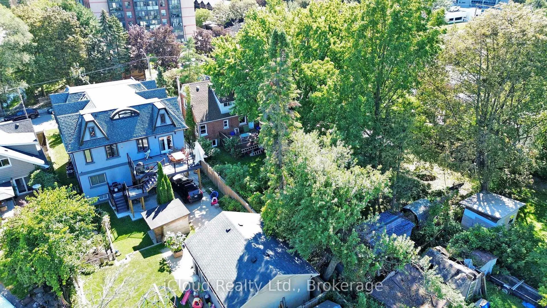 Photo 4 of 1321 St. James Avenue, Mississauga, Lakeview — HOMEH