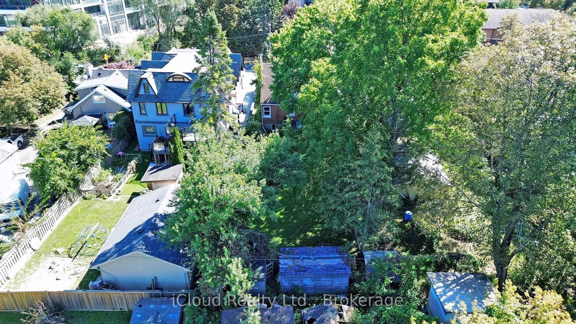 Photo 5 of 1321 St. James Avenue, Mississauga, Lakeview — HOMEH