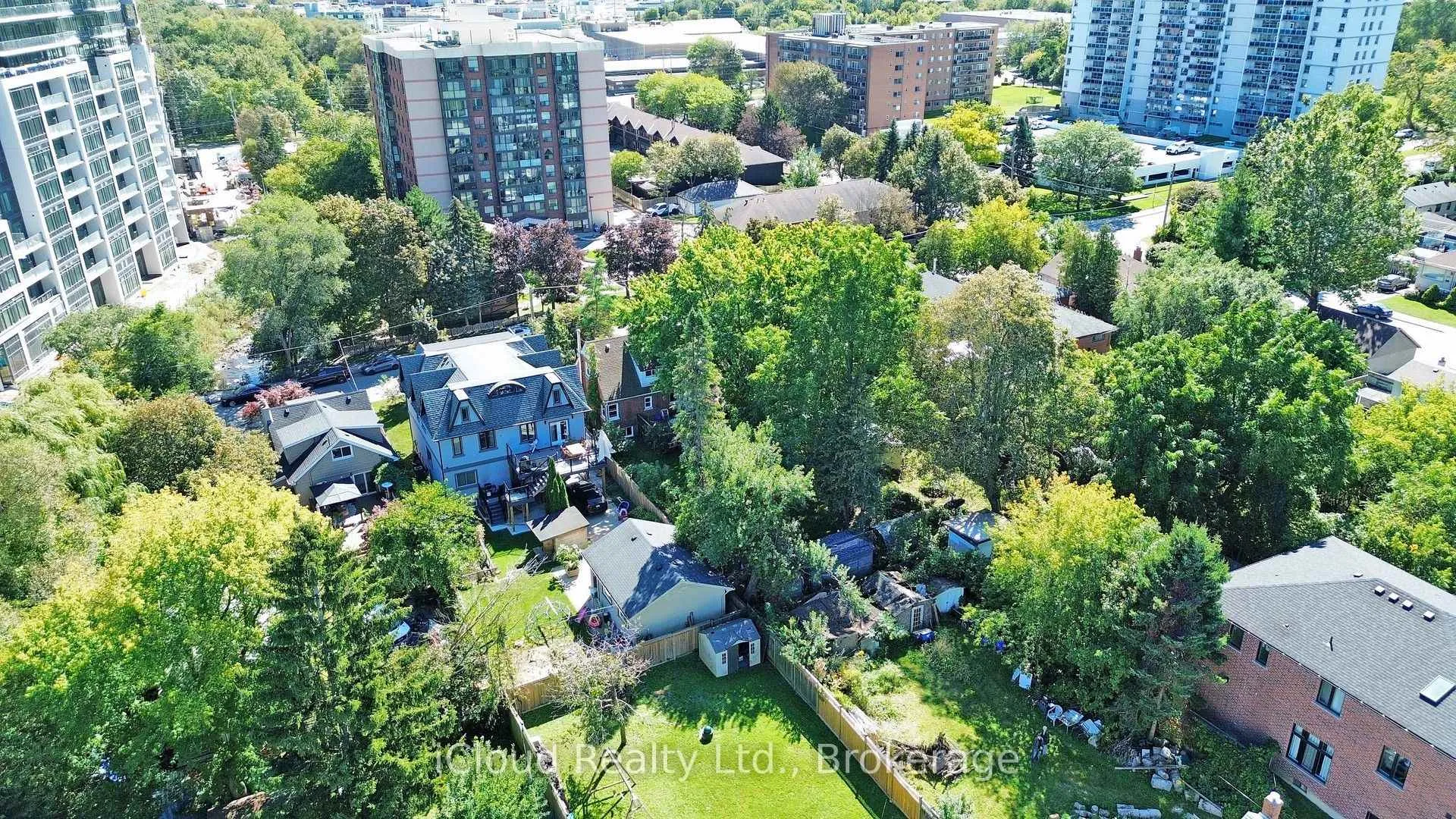 Photo 6 of 1321 St. James Avenue, Mississauga, Lakeview — HOMEH