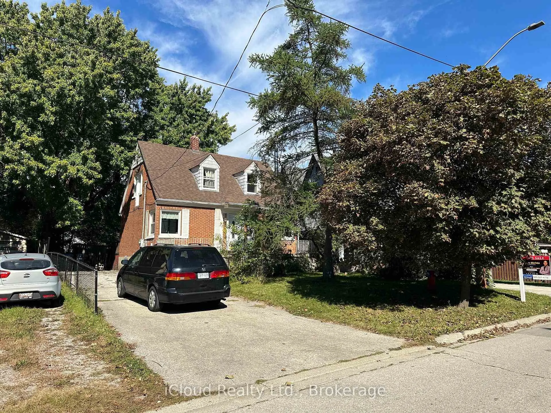 Photo 8 of 1321 St. James Avenue, Mississauga, Lakeview — HOMEH