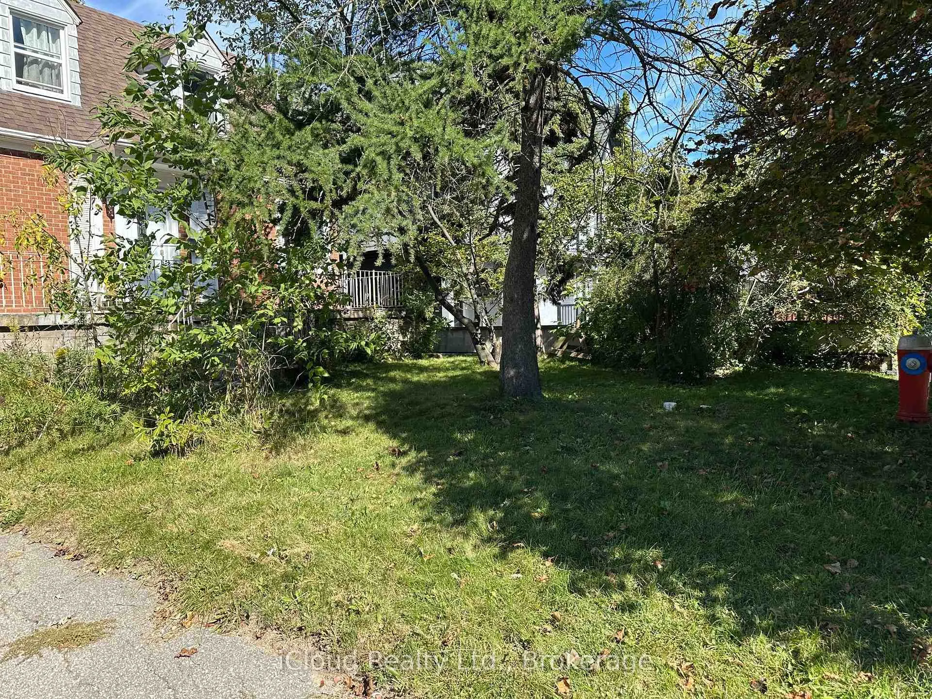Photo 9 of 1321 St. James Avenue, Mississauga, Lakeview — HOMEH