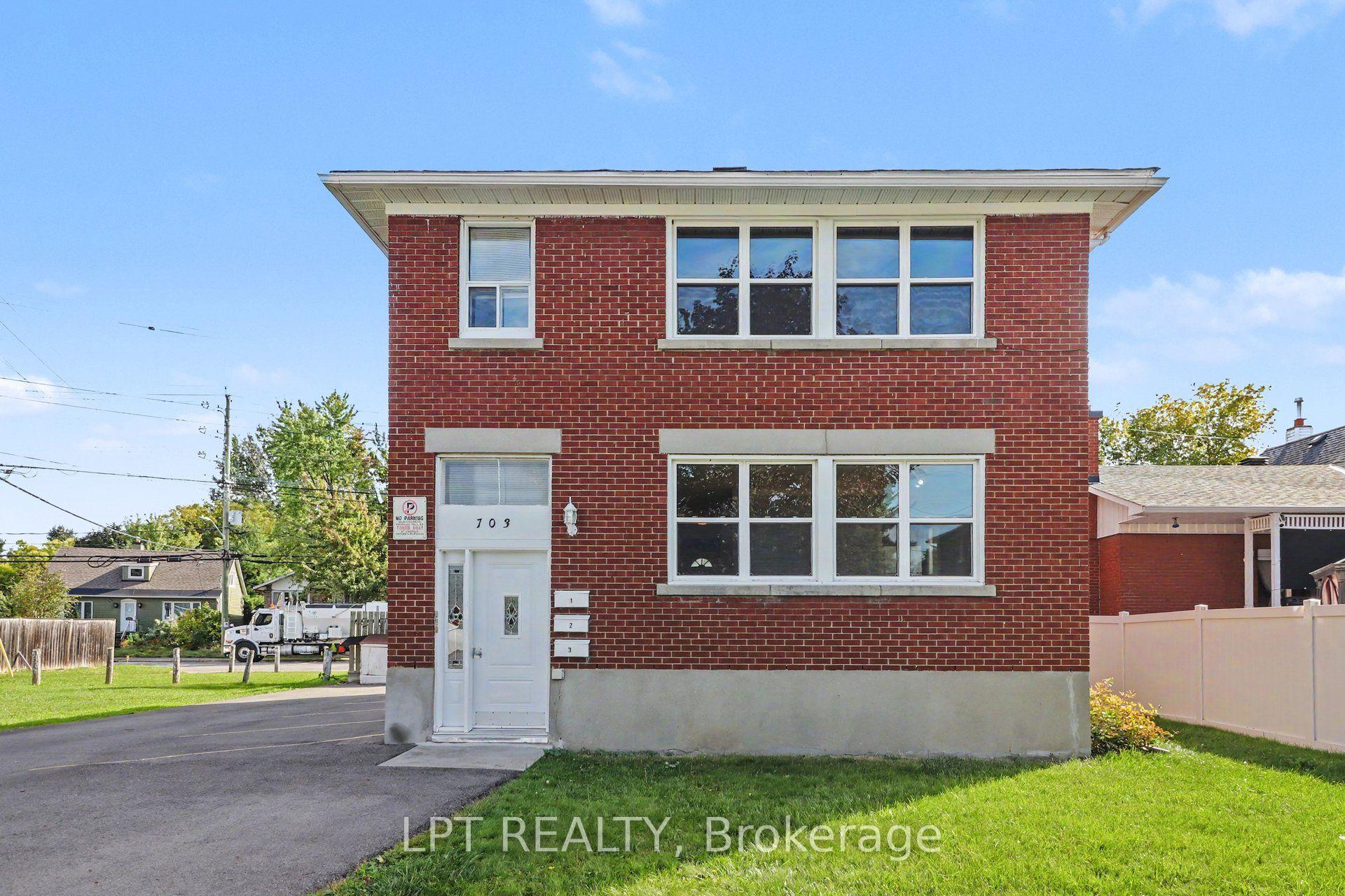 Photo 3 of 703 Morgan Street, Ottawa, Vanier — HOMEH