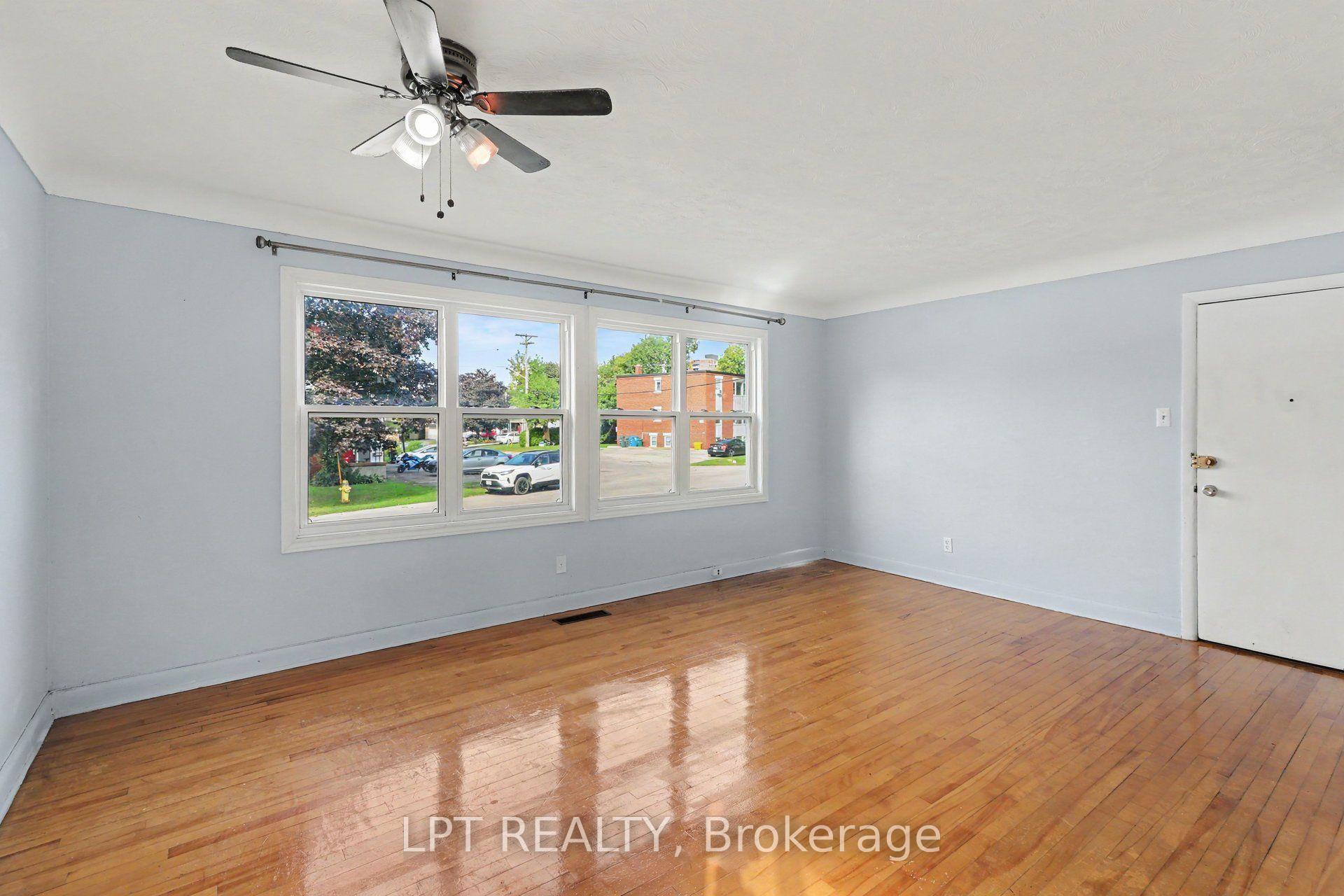 Photo 6 of 703 Morgan Street, Ottawa, Vanier — HOMEH