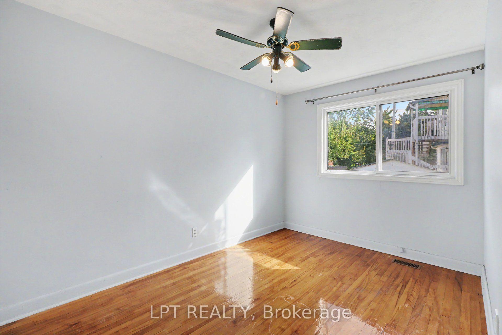 Photo 13 of 703 Morgan Street, Ottawa, Vanier — HOMEH