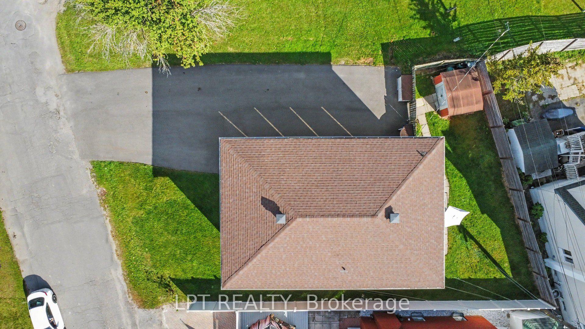 Photo 25 of 703 Morgan Street, Ottawa, Vanier — HOMEH