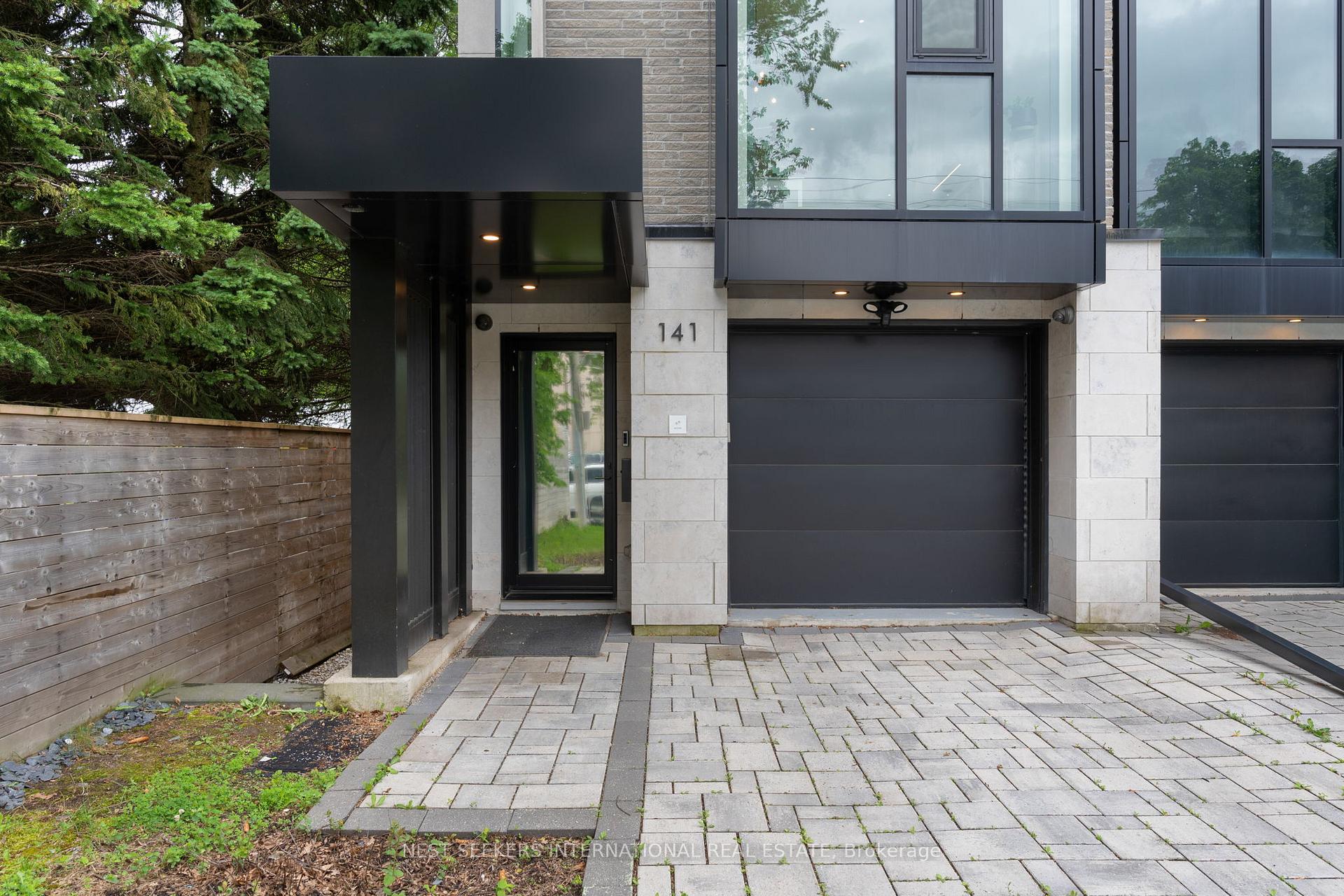 Photo 3 of 141 Chaplin Crescent, Toronto, Forest Hill South — HOMEH