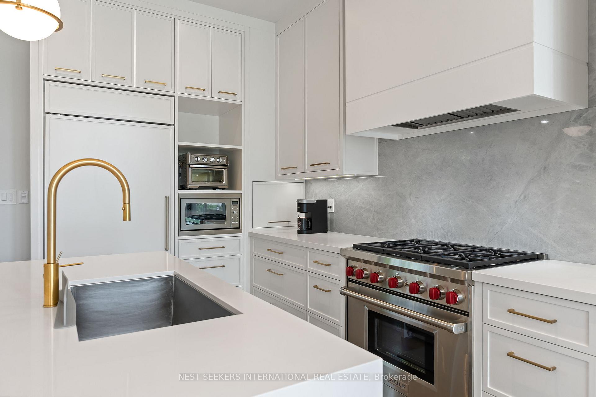 Photo 9 of 141 Chaplin Crescent, Toronto, Forest Hill South — HOMEH