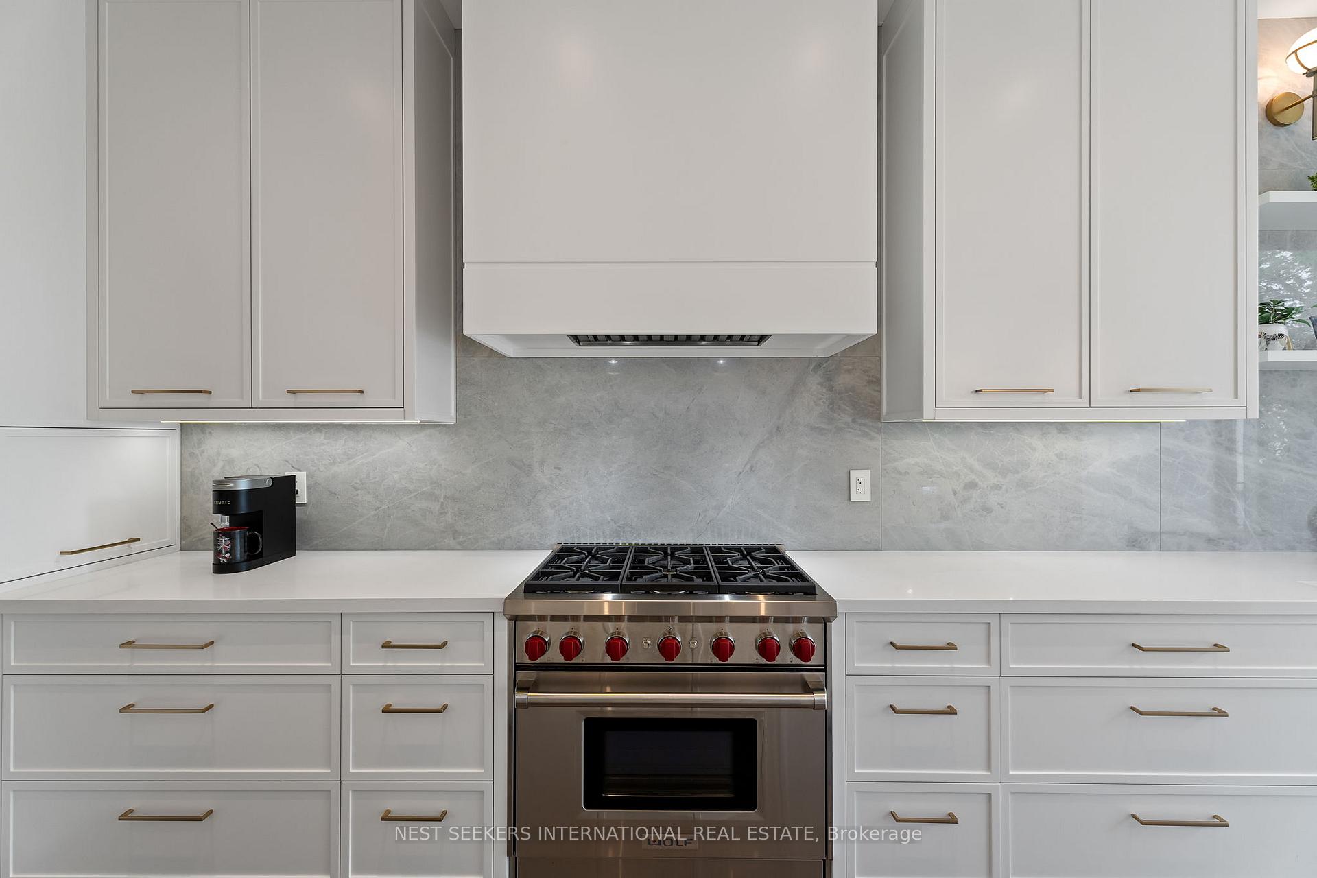 Photo 11 of 141 Chaplin Crescent, Toronto, Forest Hill South — HOMEH