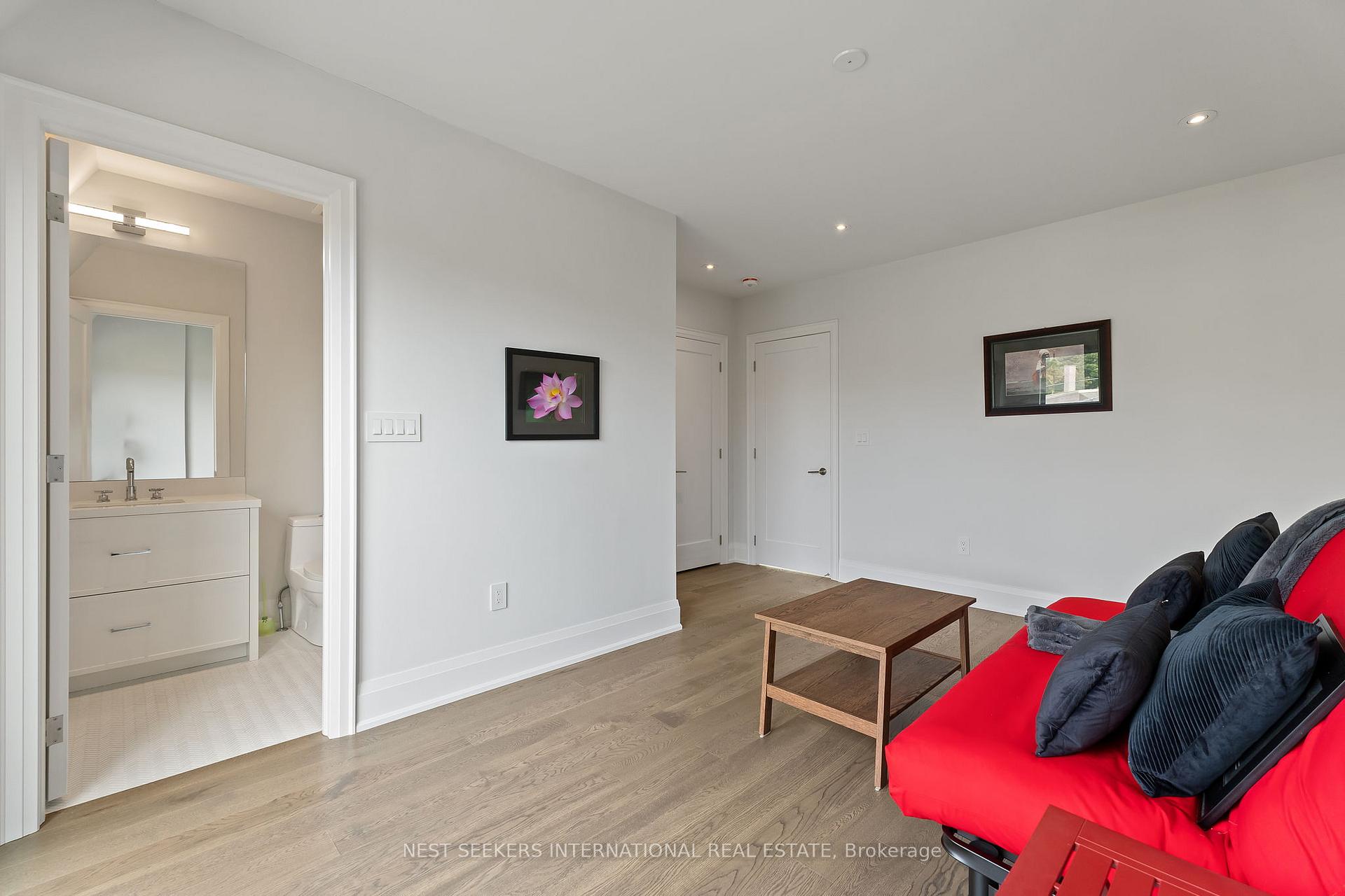 Photo 31 of 141 Chaplin Crescent, Toronto, Forest Hill South — HOMEH