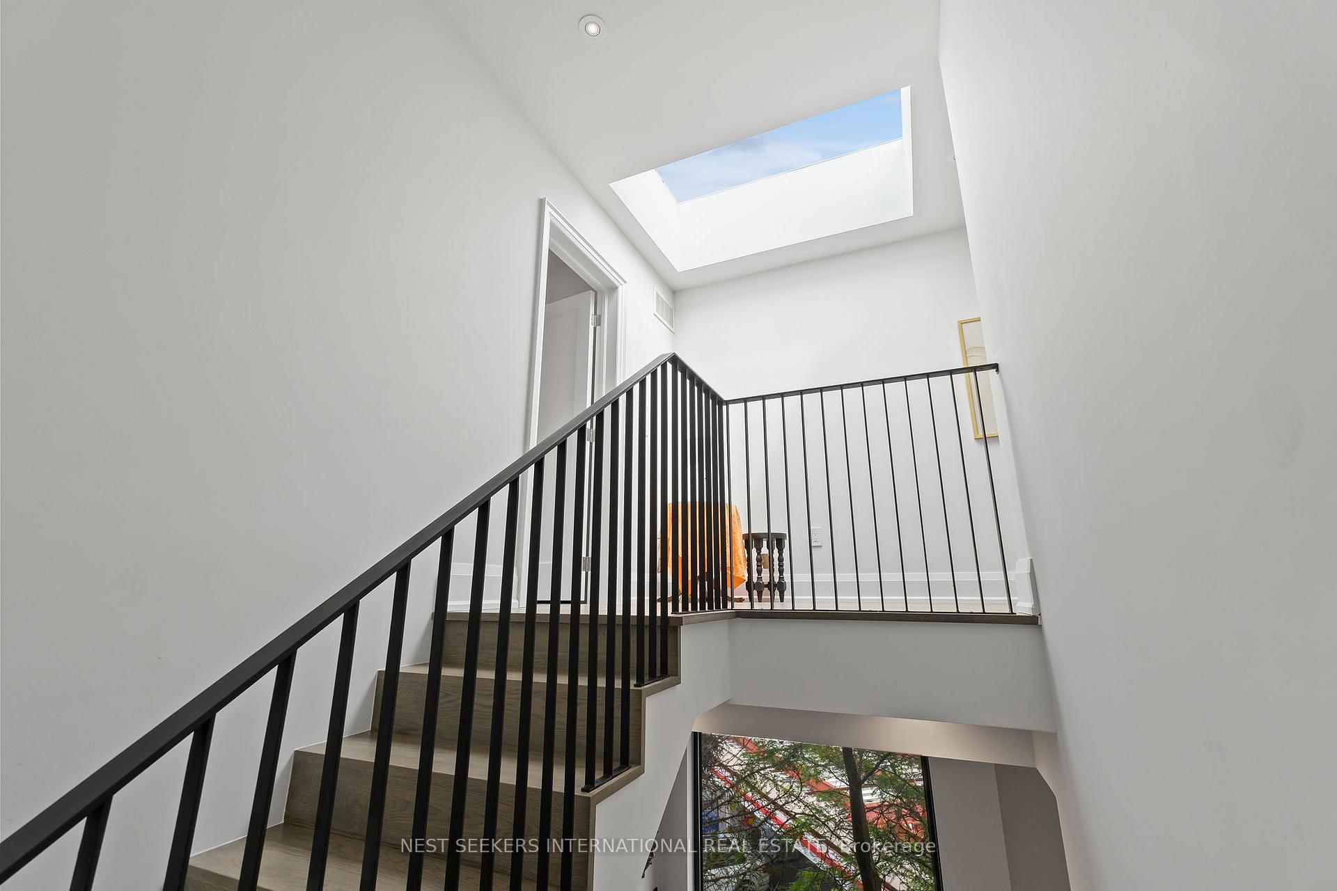 Photo 36 of 141 Chaplin Crescent, Toronto, Forest Hill South — HOMEH