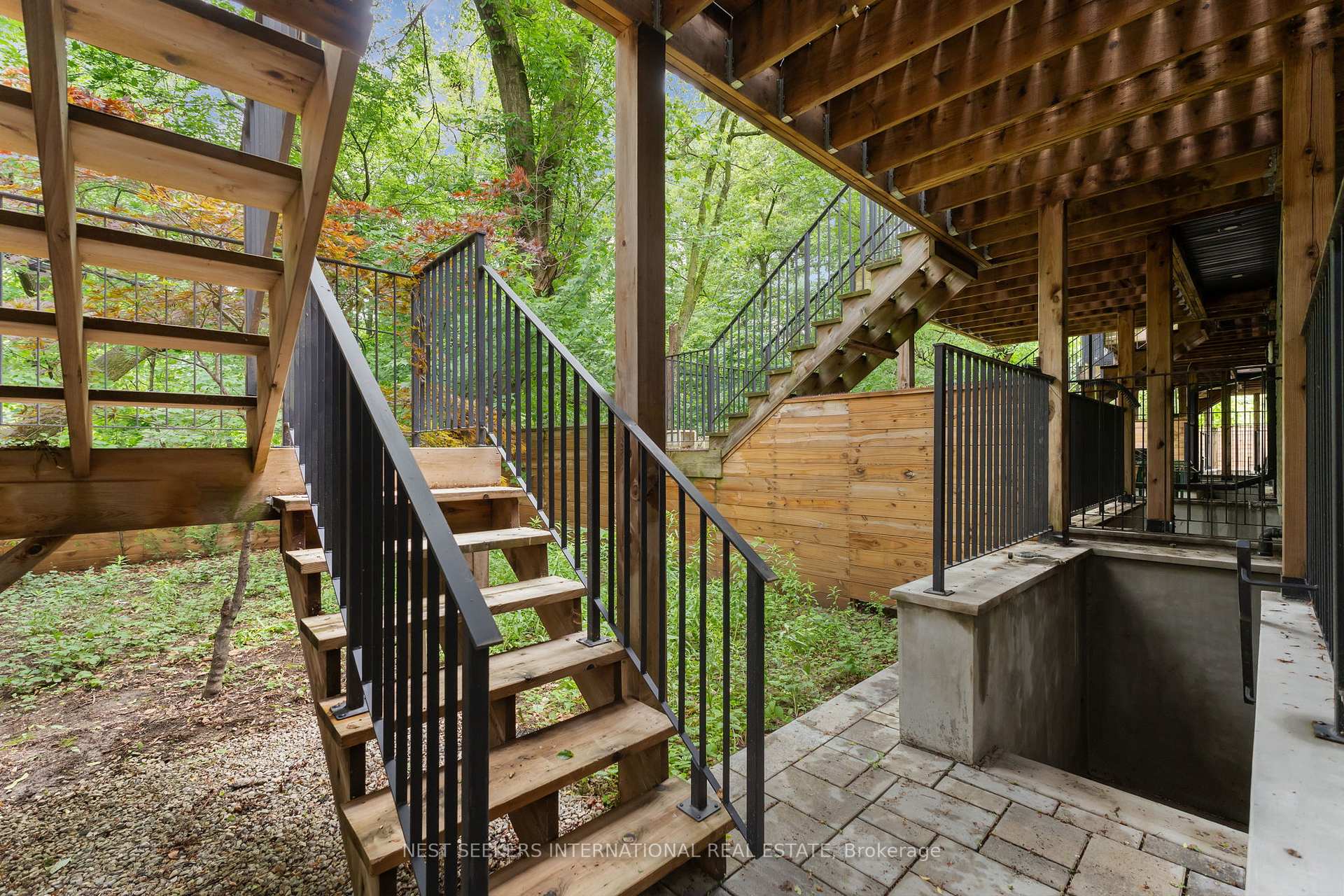 Photo 48 of 141 Chaplin Crescent, Toronto, Forest Hill South — HOMEH