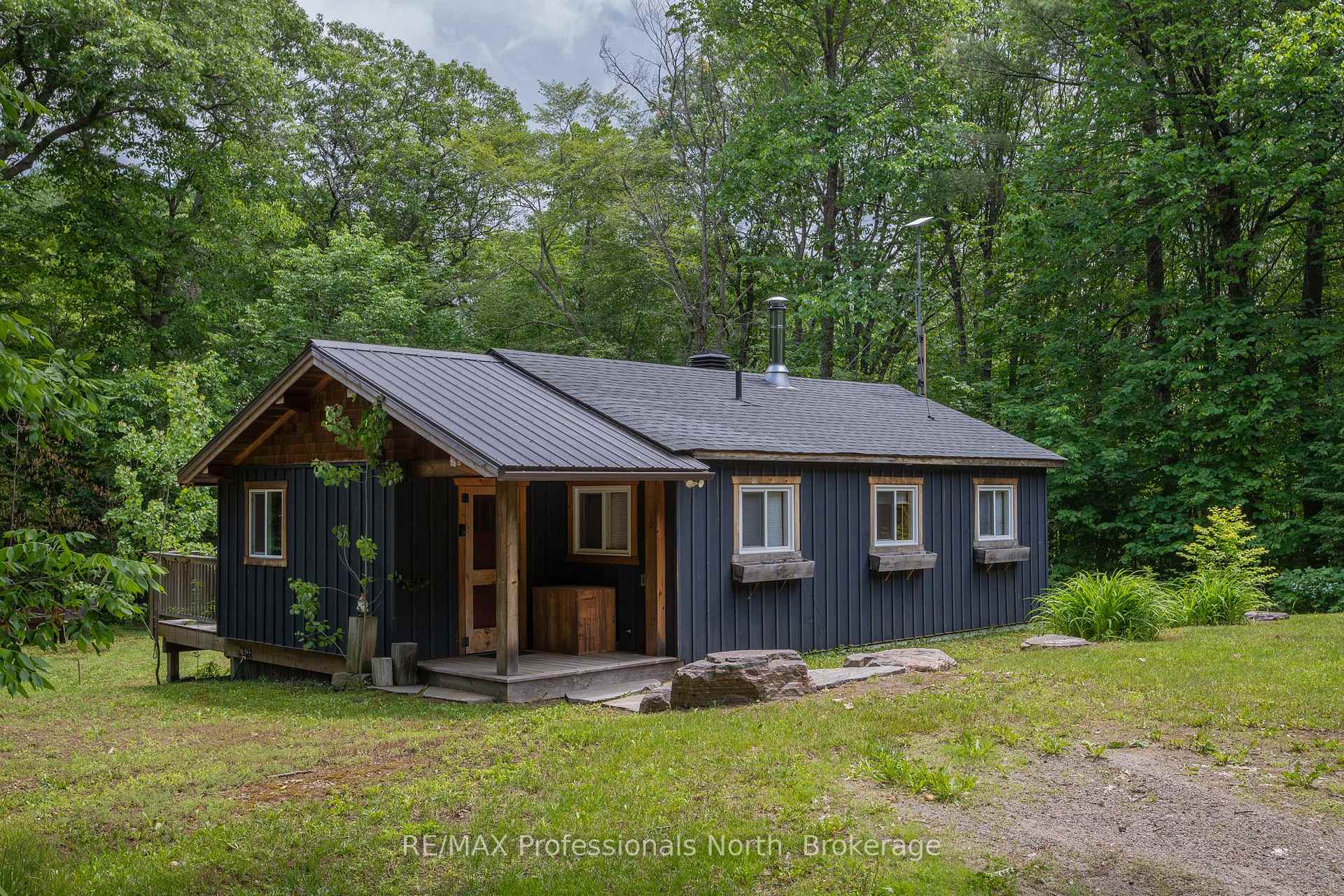 Photo of 1628 Boshkung Lake Road