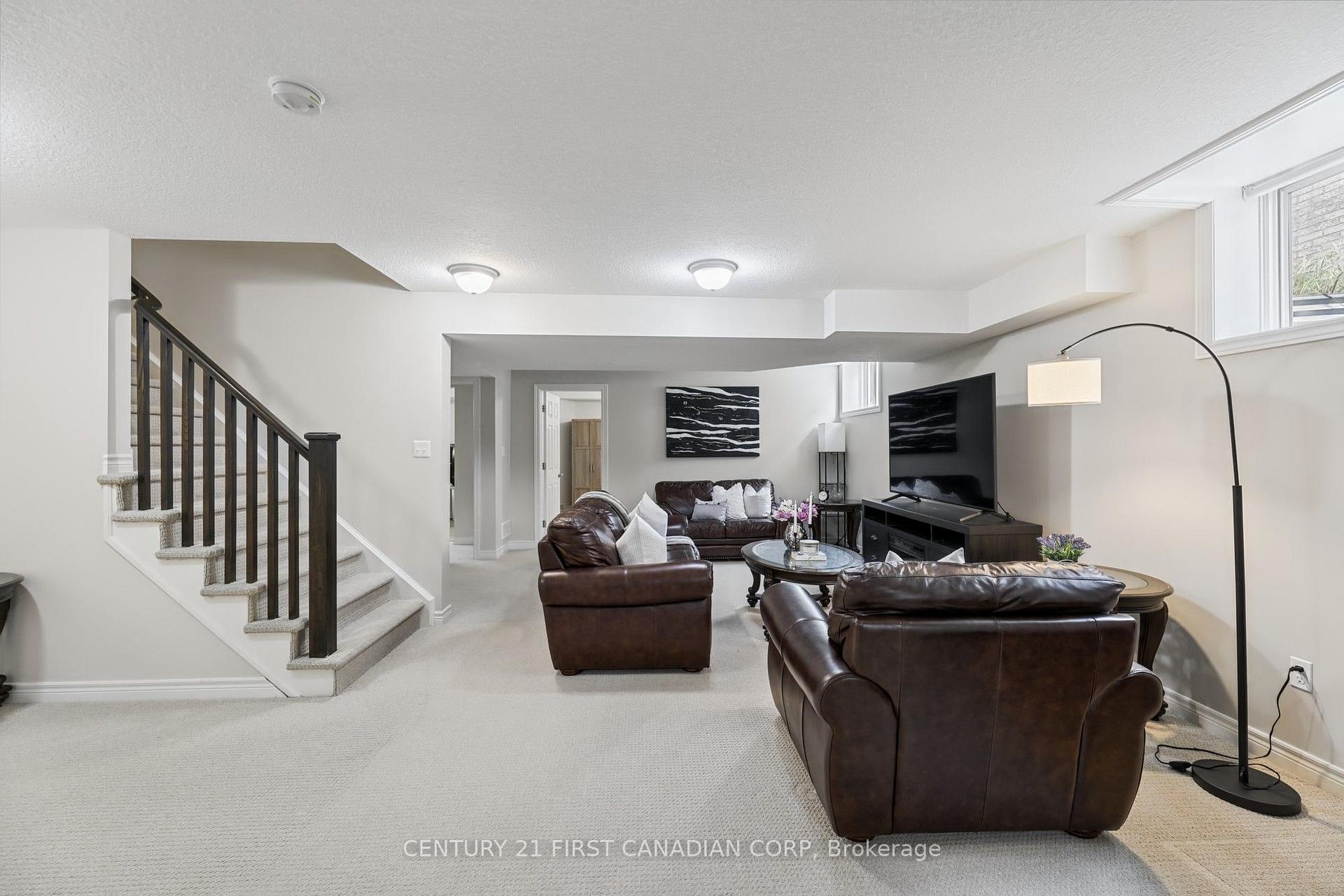 Photo 29 of 911 Foxcreek Road, London, North S — HOMEH
