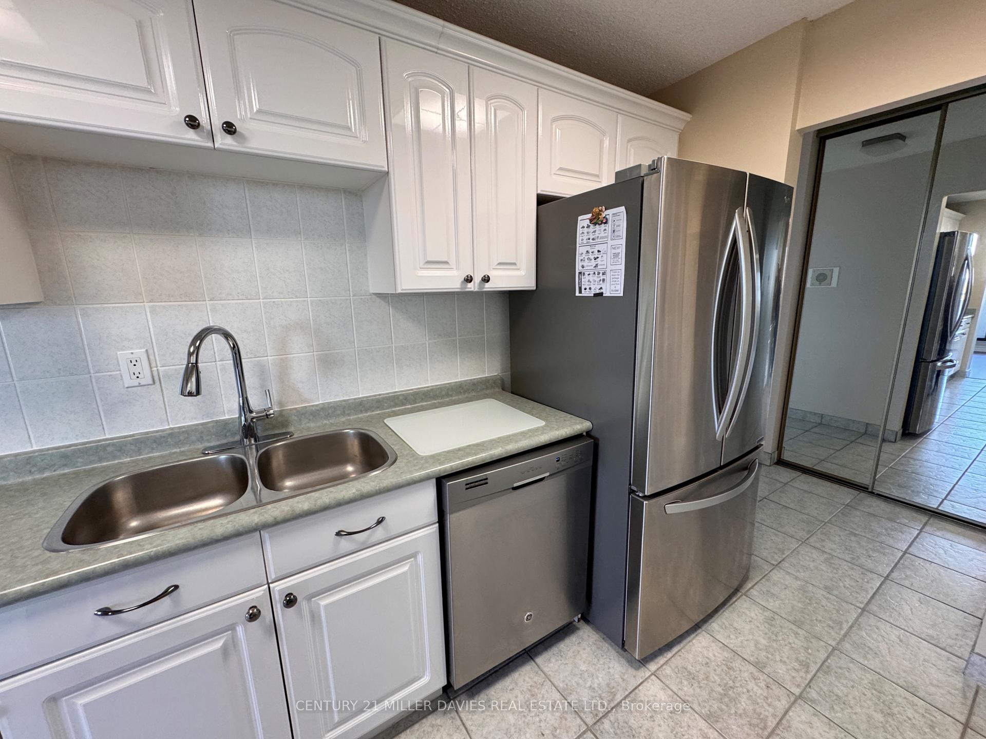 Photo 6 of Unit 1203, 2055 Upper Middle Road, Burlington, Brant Hills — HOMEH