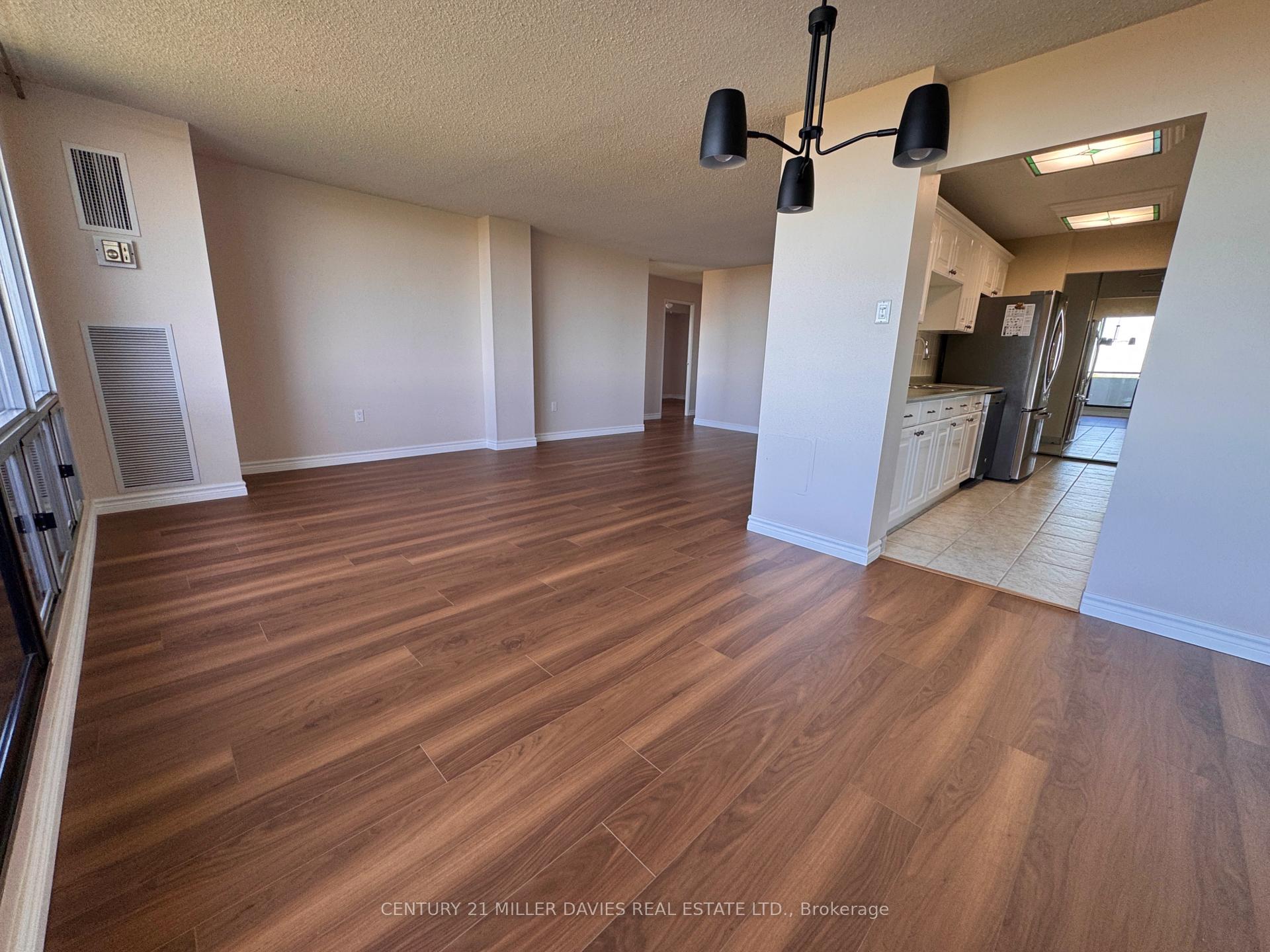Photo 8 of Unit 1203, 2055 Upper Middle Road, Burlington, Brant Hills — HOMEH