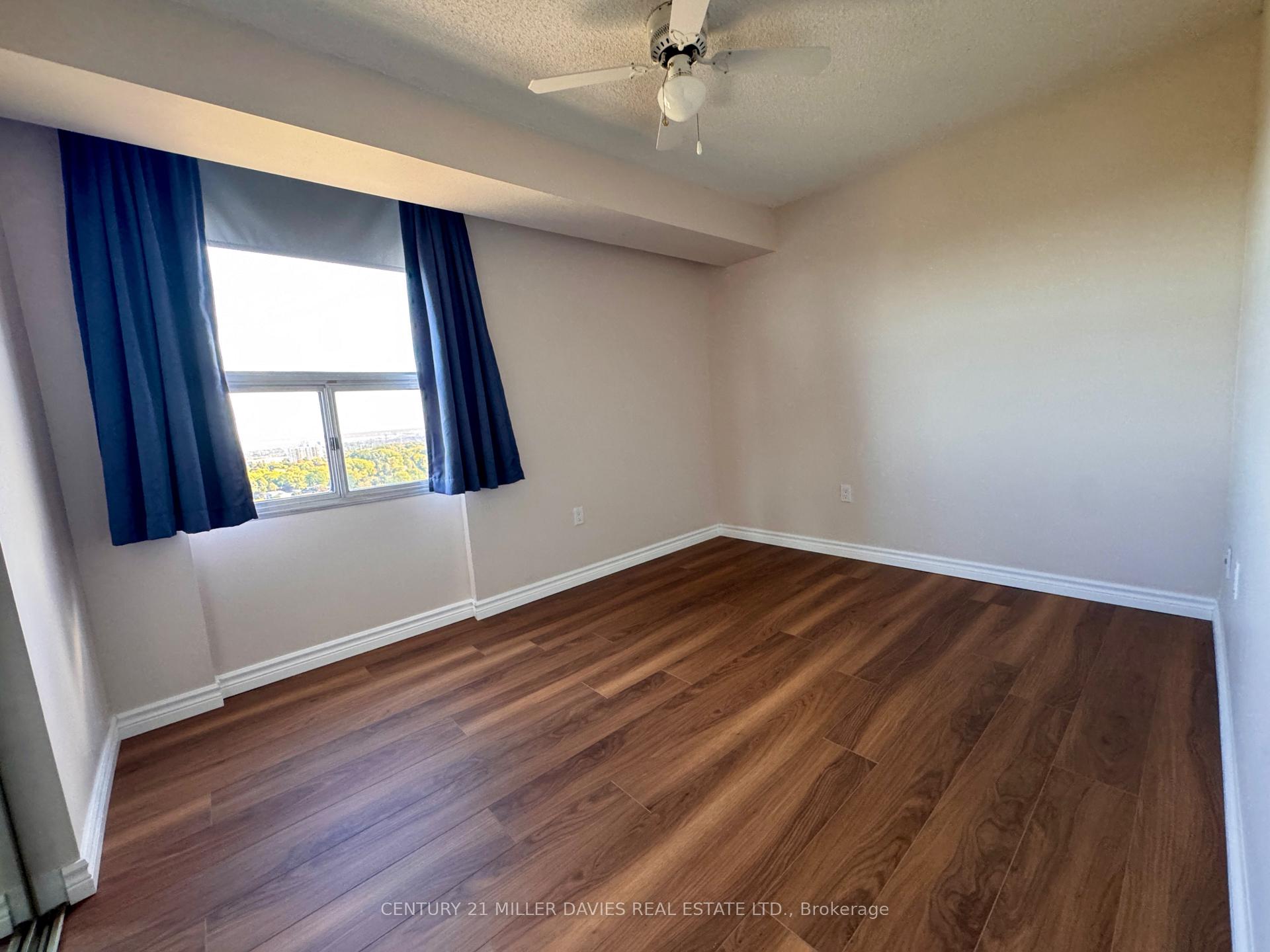 Photo 10 of Unit 1203, 2055 Upper Middle Road, Burlington, Brant Hills — HOMEH
