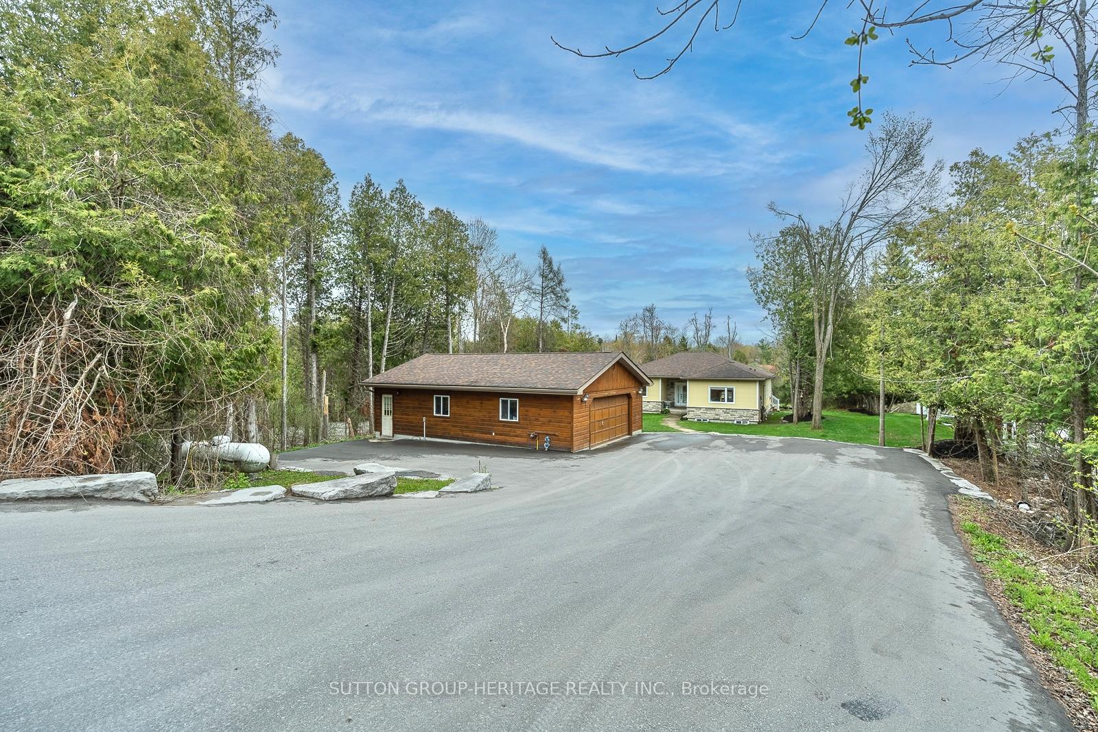 Photo 2 of 191 Pirates Glen Drive E, Trent Lakes — HOMEH