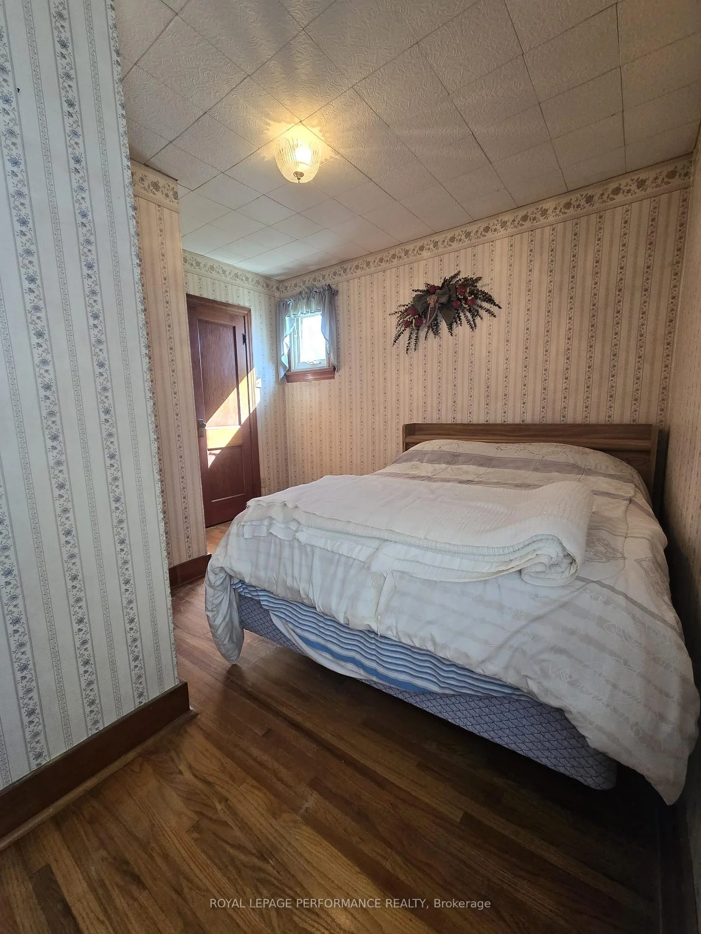 Photo 23 of 436 4th Street E, Cornwall, Cornwall — HOMEH