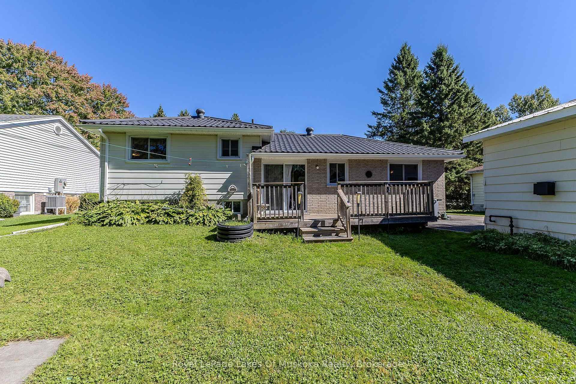 Photo 7 of 11 Pine Street, Bracebridge, Macaulay — HOMEH