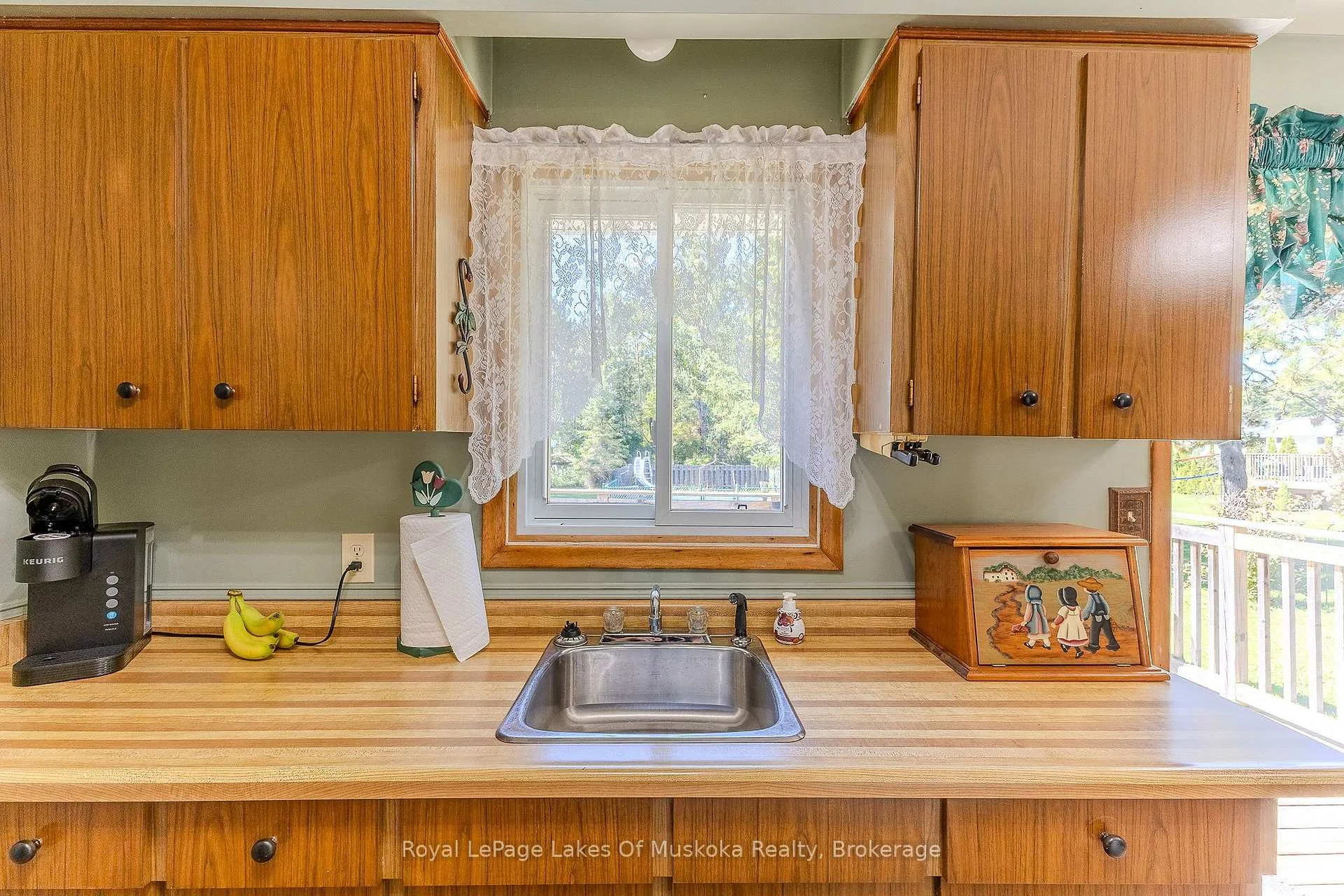 Photo 19 of 11 Pine Street, Bracebridge, Macaulay — HOMEH