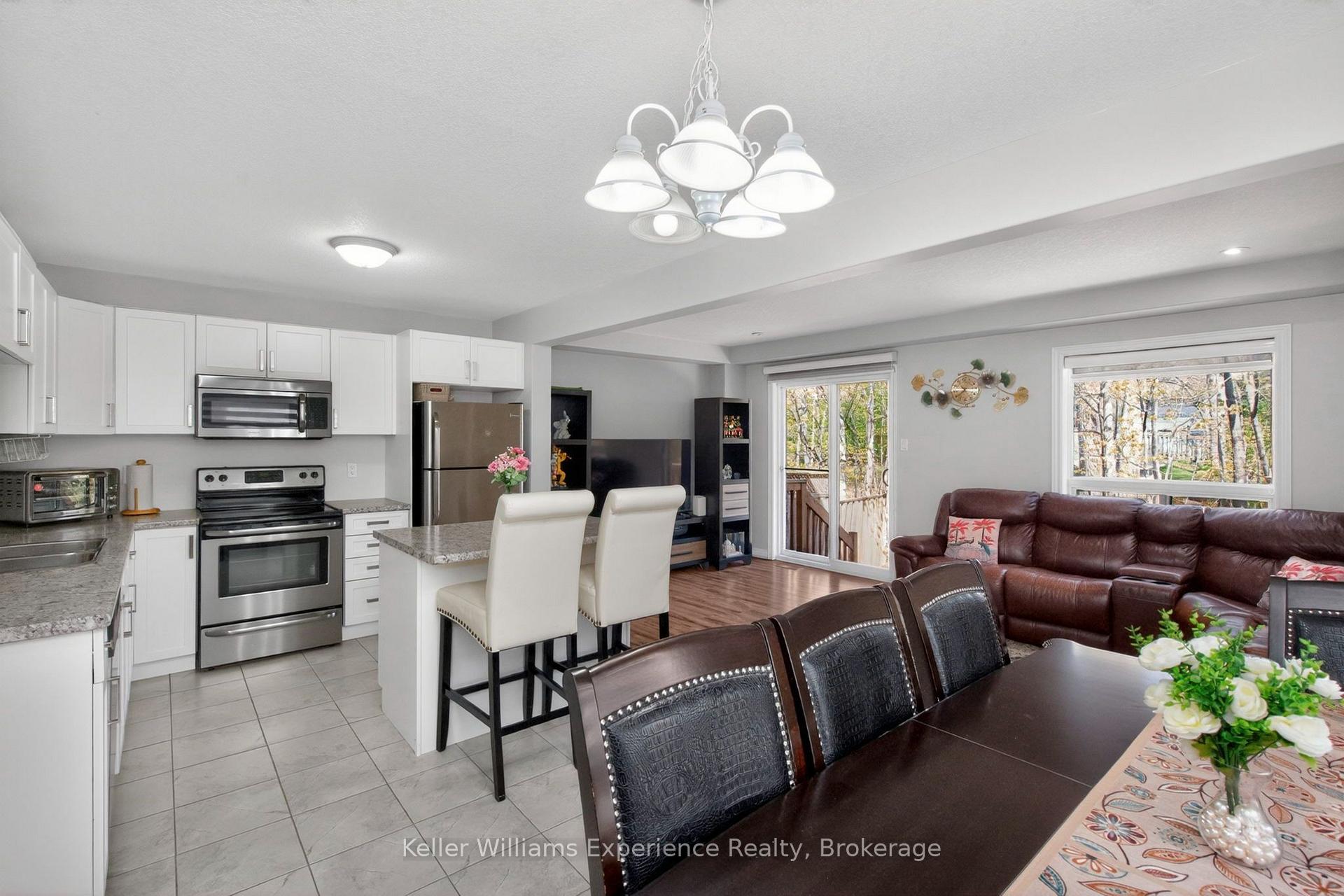 Photo 14 of 992 Cook Drive, Midland — HOMEH