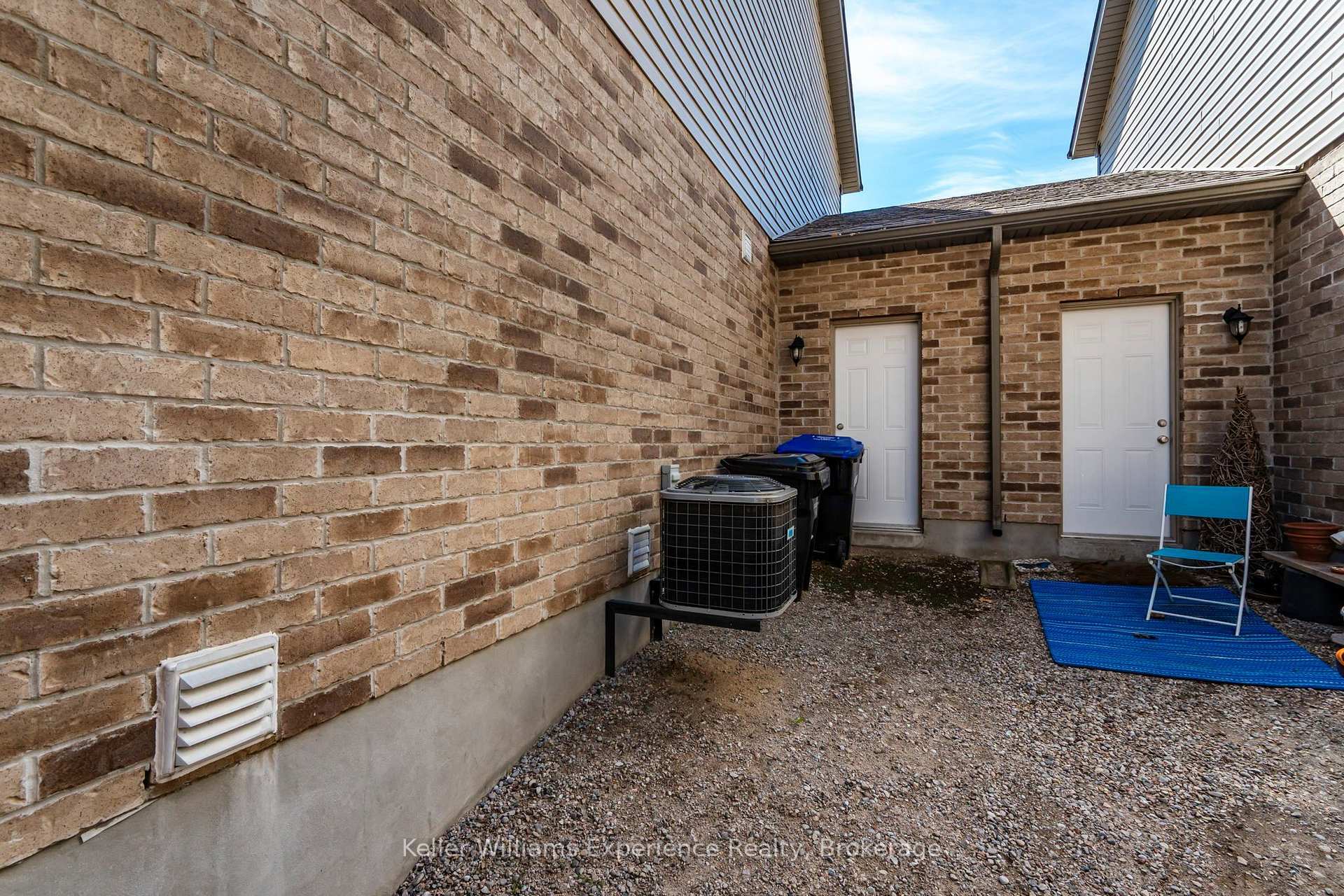 Photo 33 of 992 Cook Drive, Midland — HOMEH