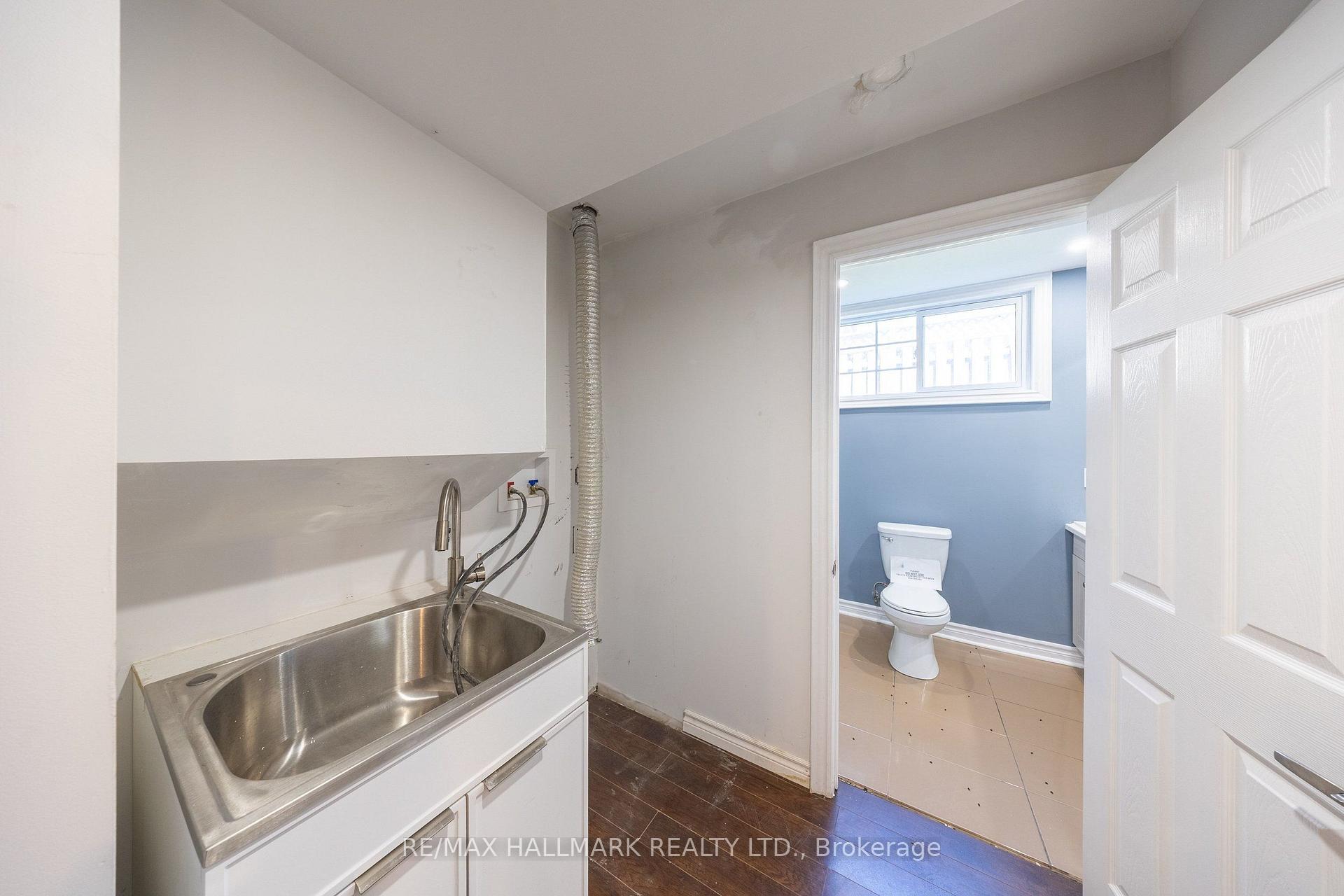 Photo 37 of 109 Thickson Road S, Whitby, Blue Grass Meadows — HOMEH