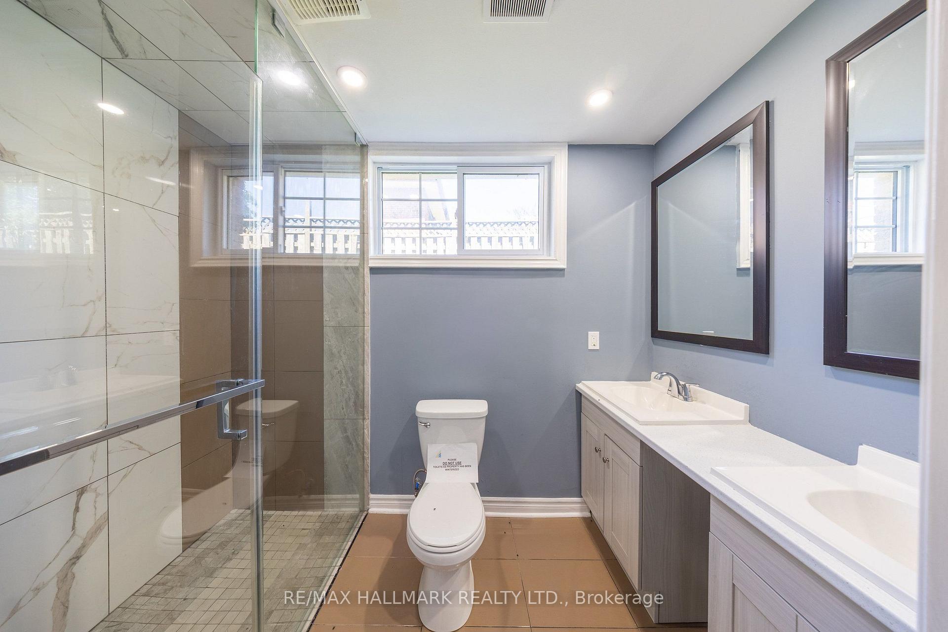 Photo 38 of 109 Thickson Road S, Whitby, Blue Grass Meadows — HOMEH