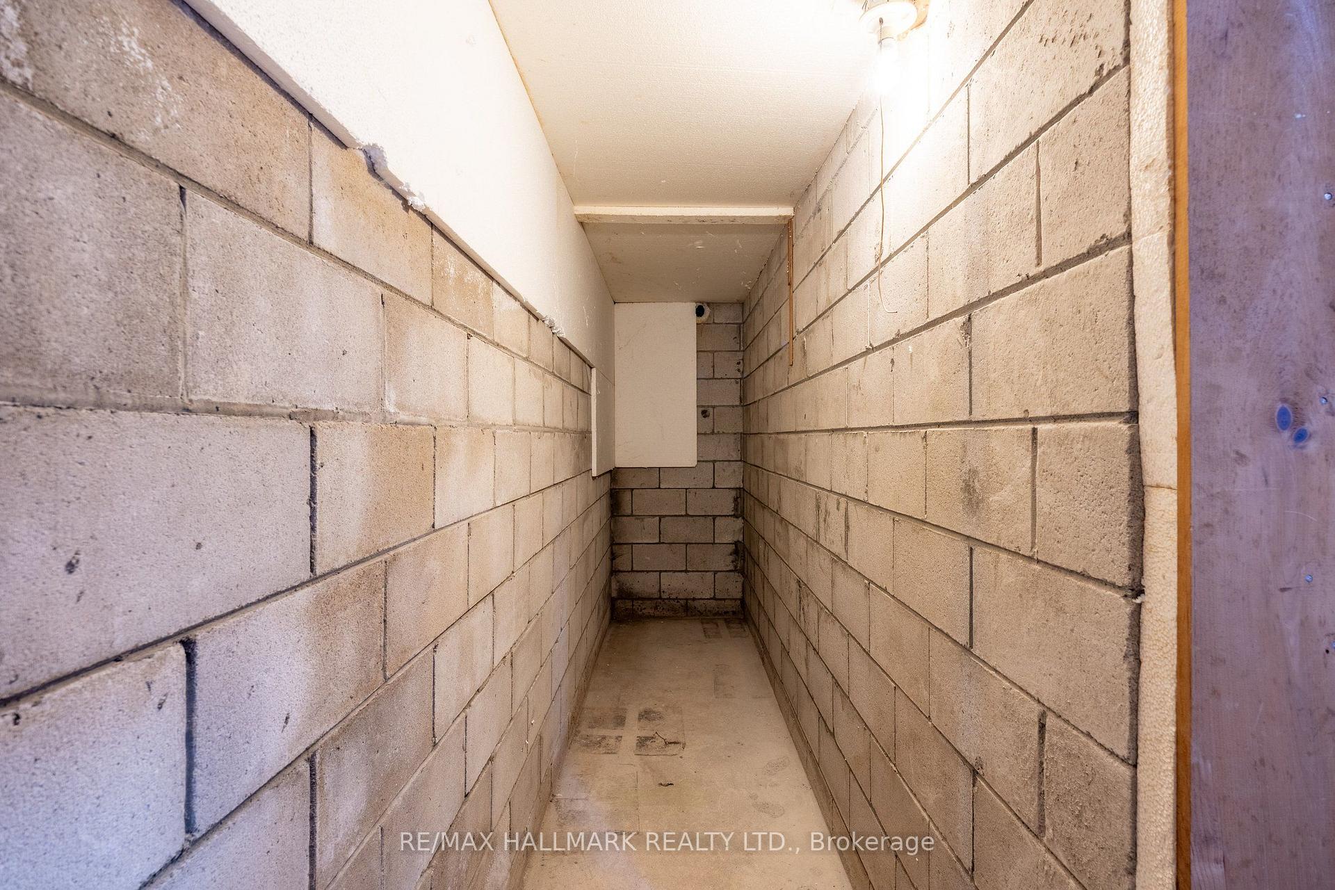 Photo 44 of 109 Thickson Road S, Whitby, Blue Grass Meadows — HOMEH