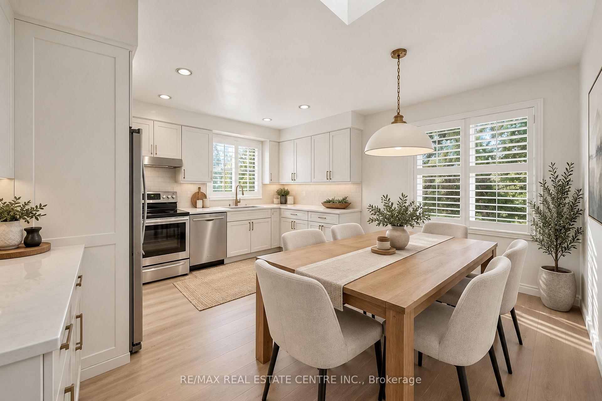 Photo 9 of 335 York Road, Burlington, LaSalle — HOMEH