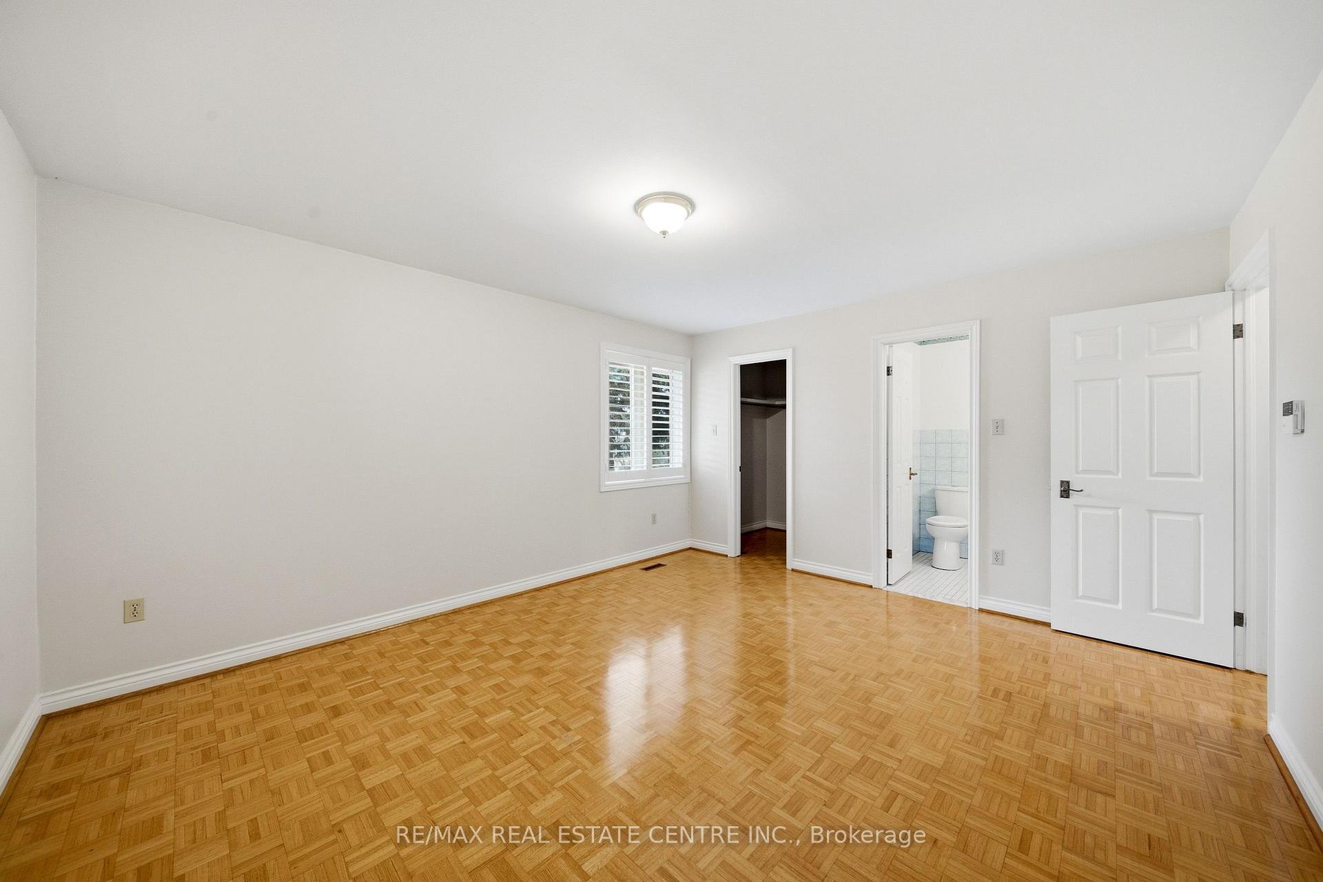Photo 23 of 335 York Road, Burlington, LaSalle — HOMEH