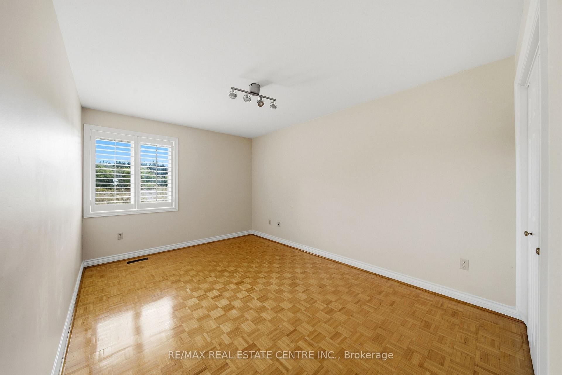 Photo 27 of 335 York Road, Burlington, LaSalle — HOMEH