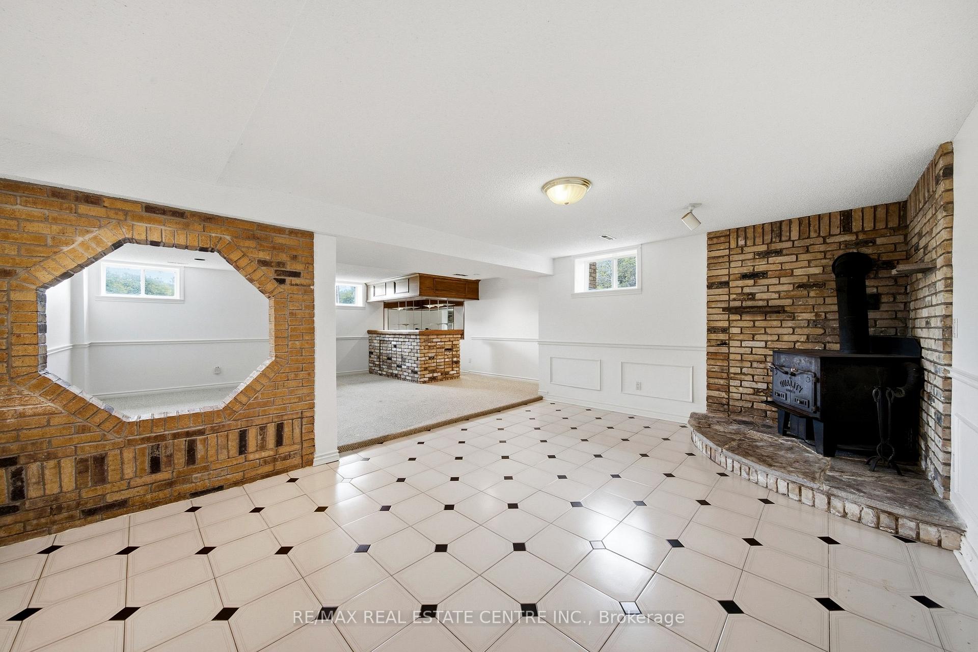 Photo 30 of 335 York Road, Burlington, LaSalle — HOMEH
